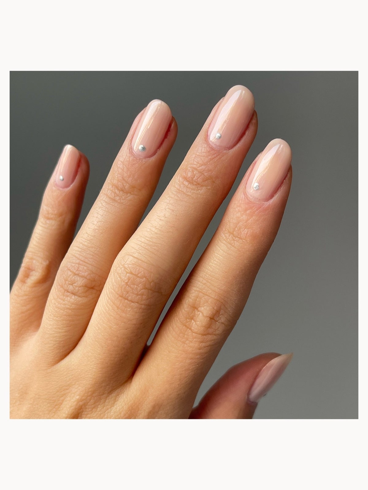 Nailberry L'Oxygene Nail Lacquer A Touch Of Powder 2