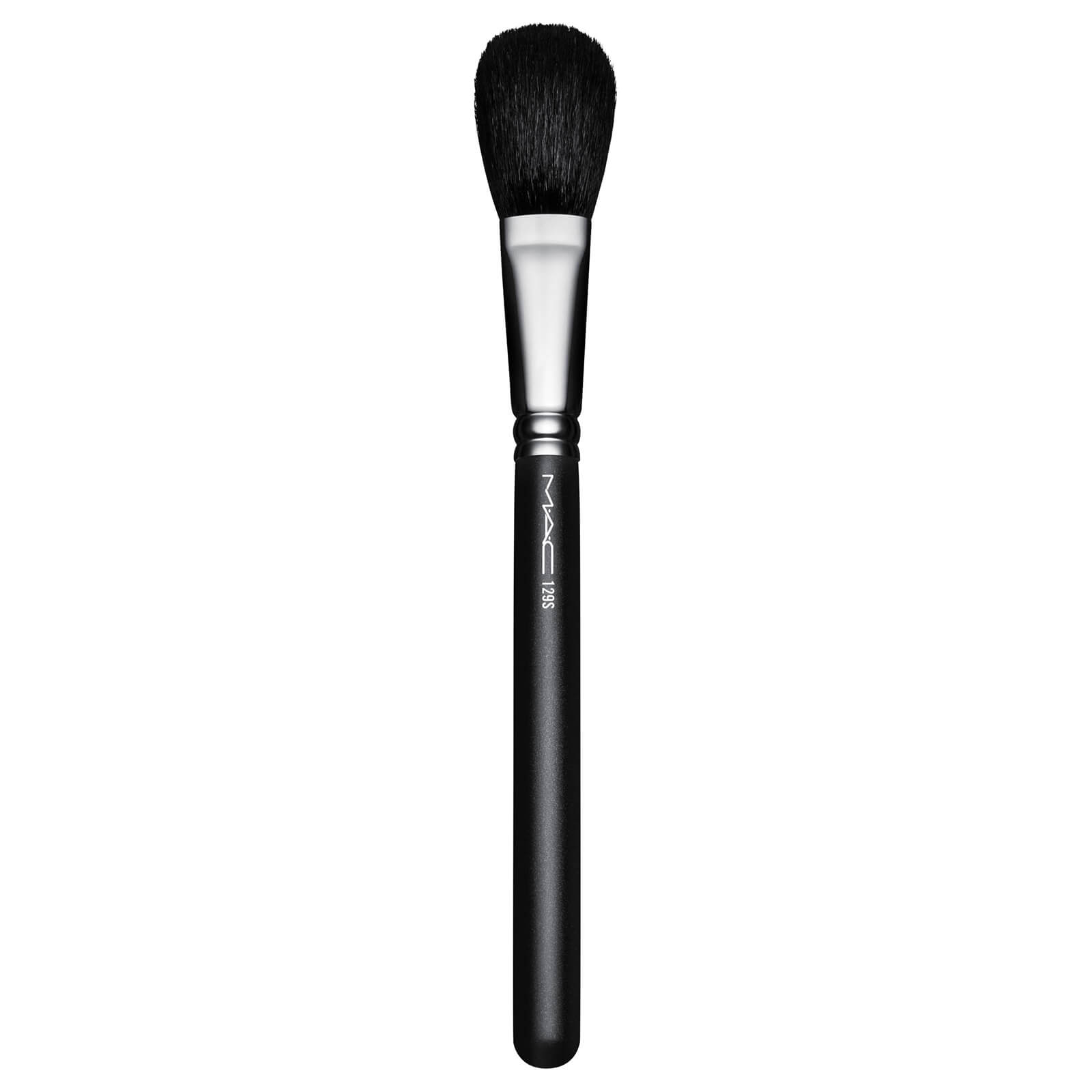 

MAC 129S Powder/Blush Brush