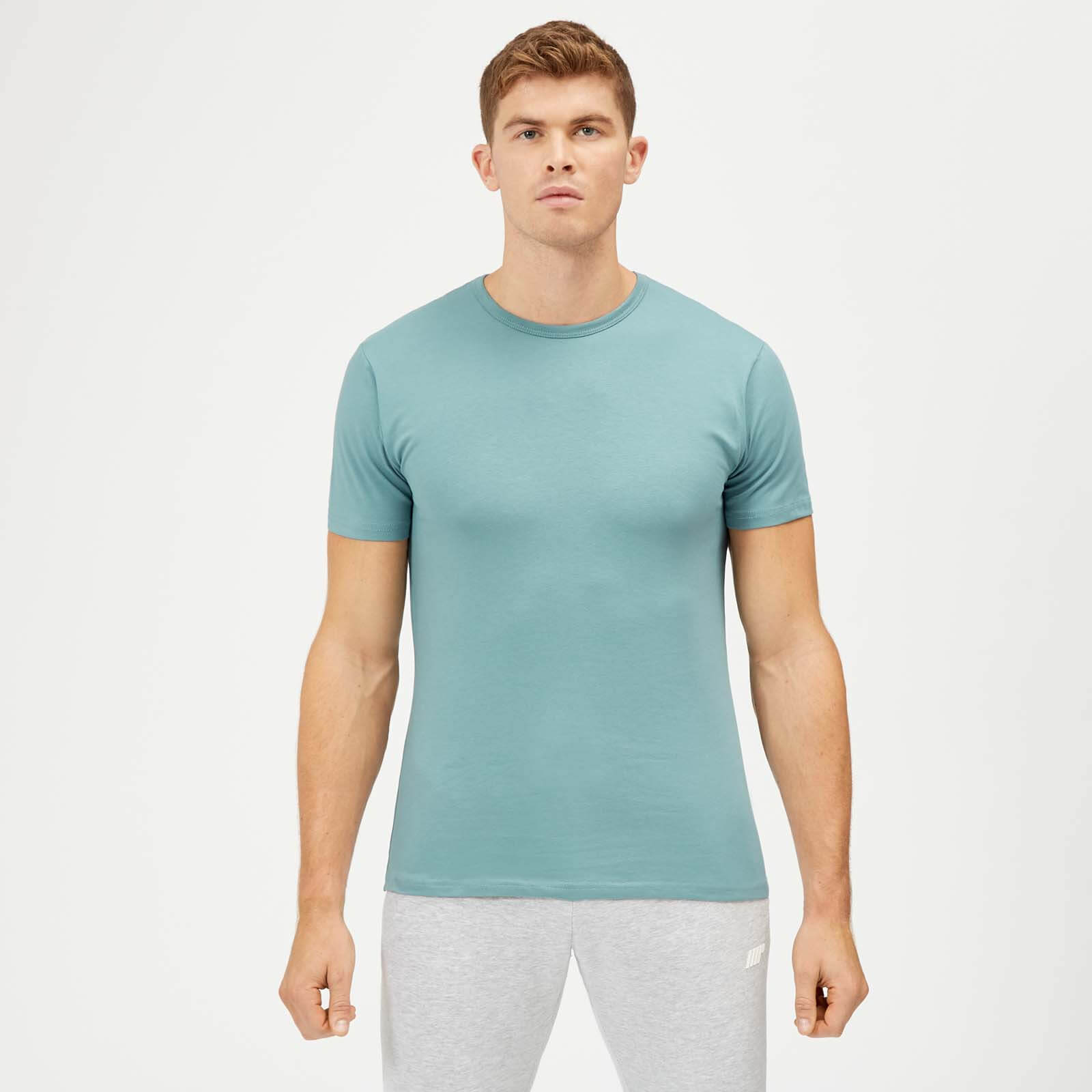 

Myprotein Plain Airforce Blue POD T-Shirt - M - Синий
