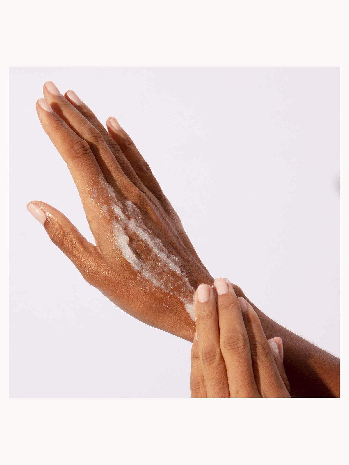 OUAI Scalp & Body Scrub 3