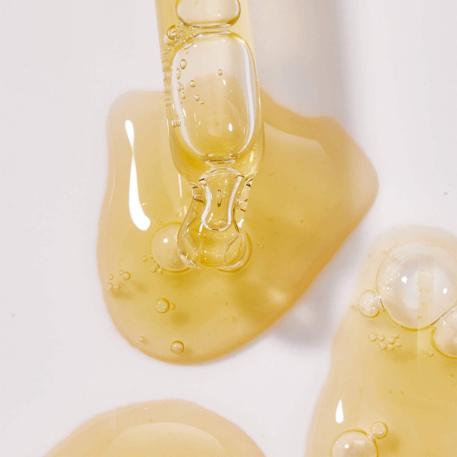 Thumbnail - Tan-Luxe The Face Illuminating Self-Tan Drops 30ml - Medium/Dark