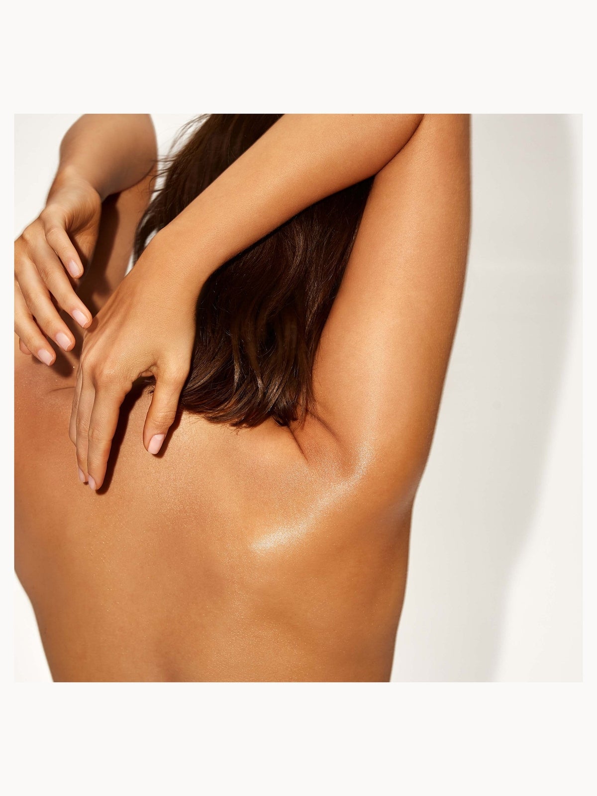 Tan-Luxe The Body Illuminating Self-Tan Drops 50ml - Medium/Dark 3
