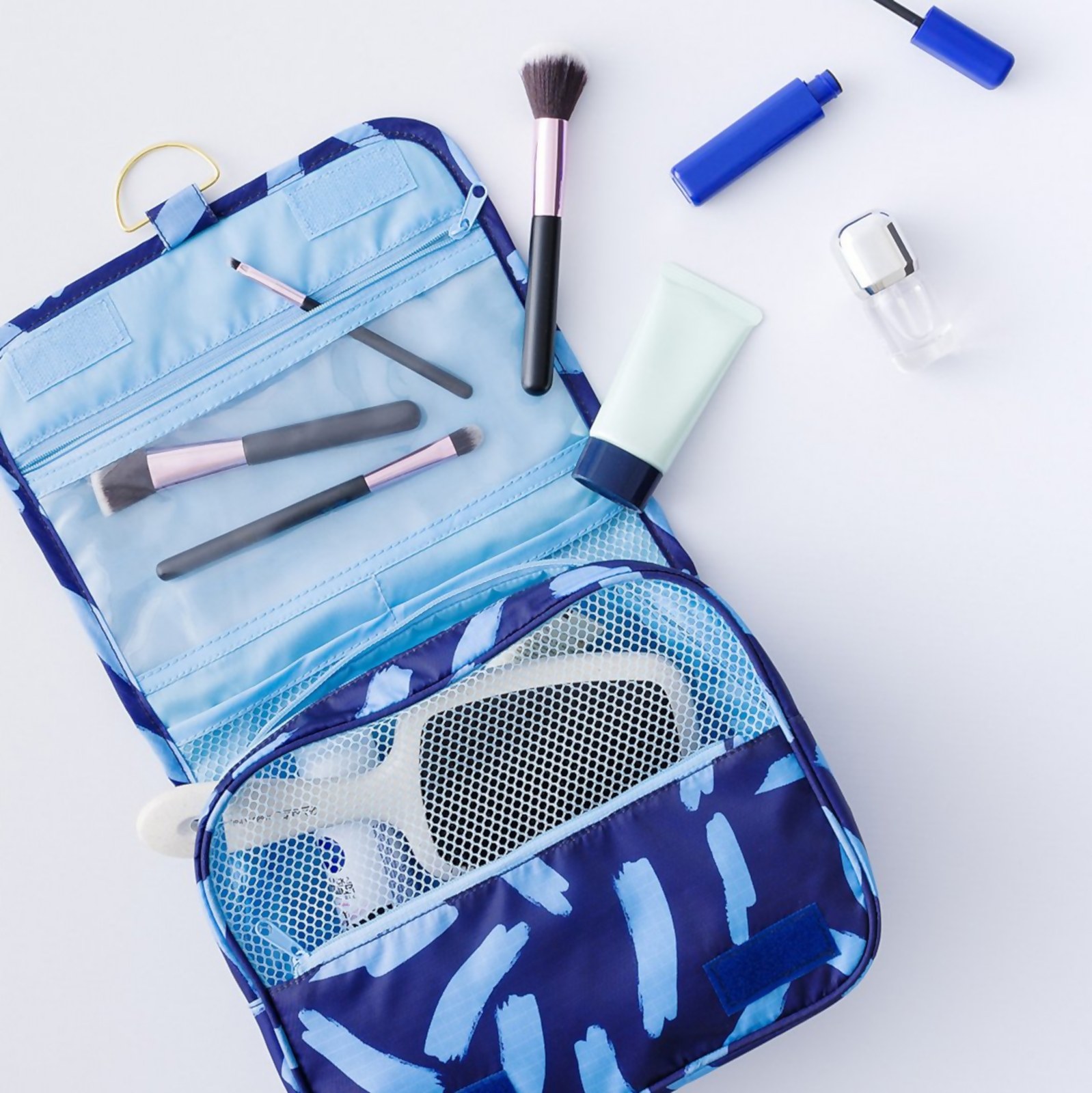 Image of Pretty Useful Tools Travel Toiletry Bag