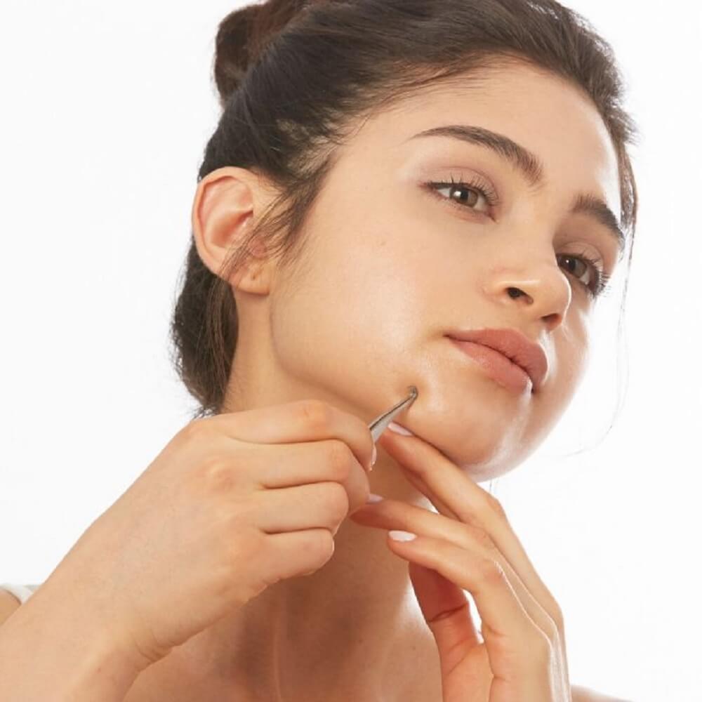Thumbnail - Tweezerman Blackhead Extractor