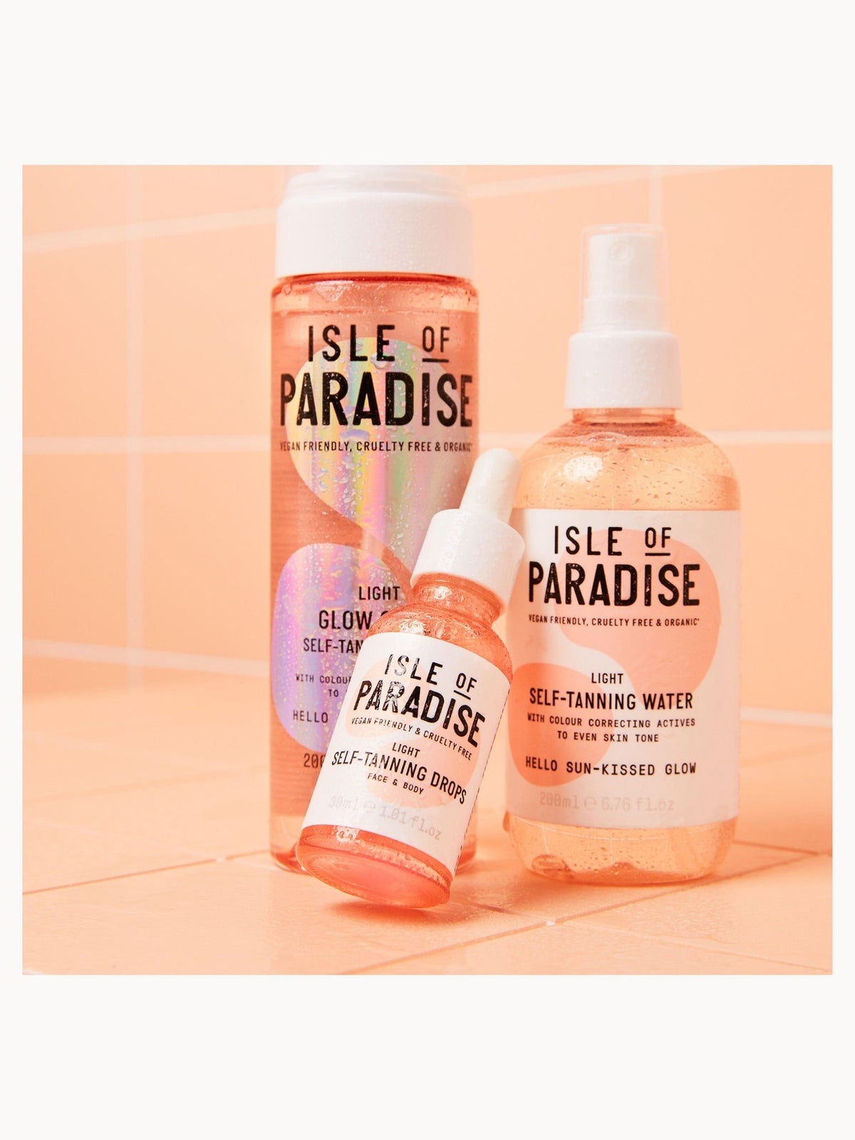 Isle of Paradise Glow Clear Self-Tanning Mousse - Light 200ml 3