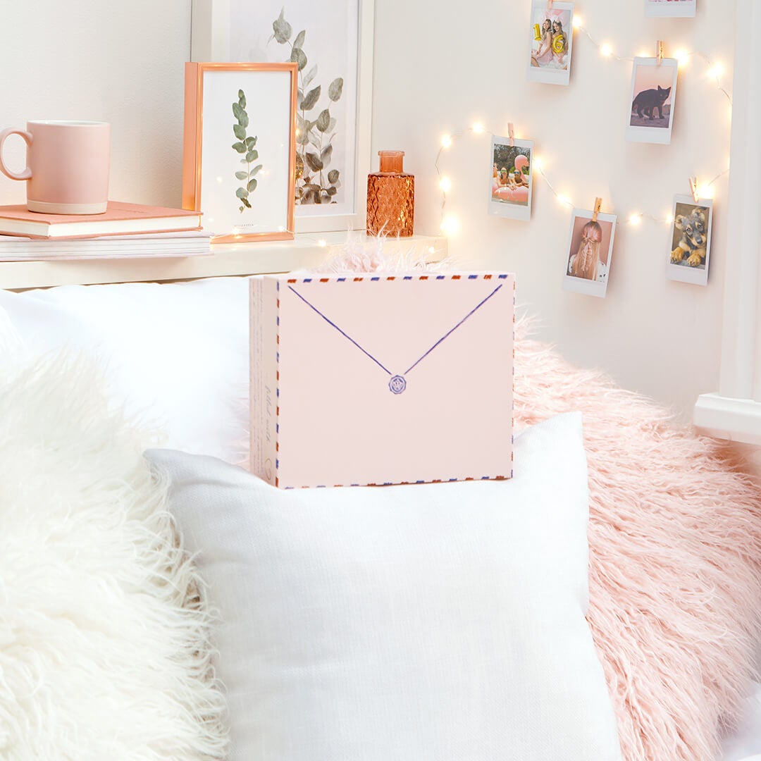 YOUNG BEAUTY 2020 Februar Love Letters Edition - DE-2