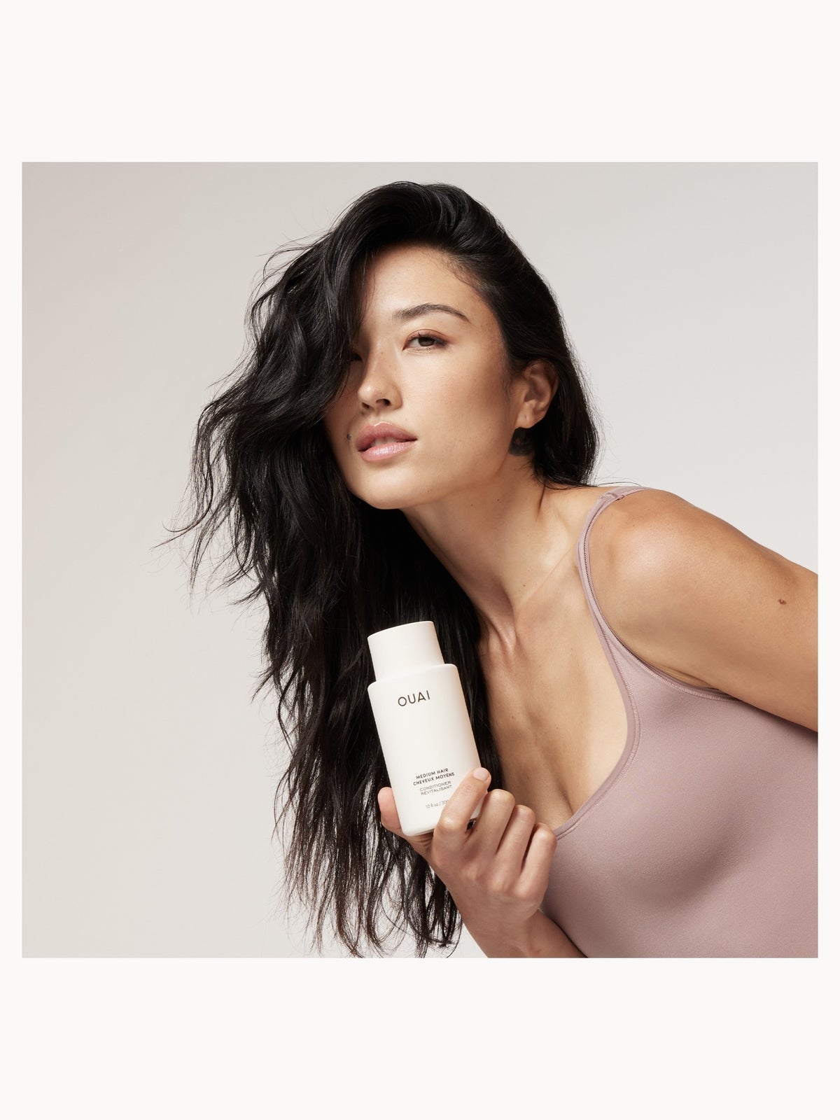 OUAI Medium Hair Conditioner 300ml 2