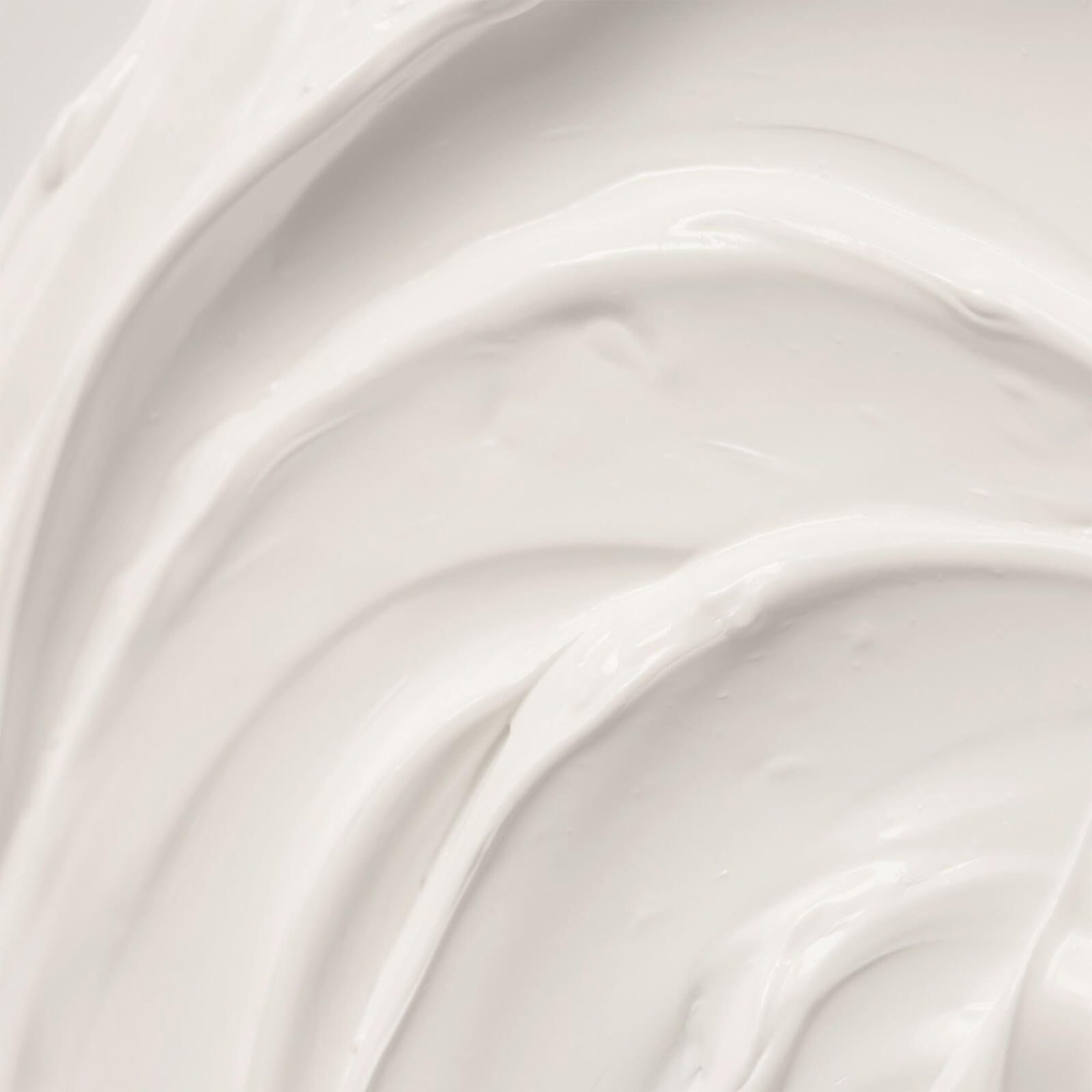 Liz Earle Cleanse & Polish 200ml Tube Liz Earle Cleanse & Polish 200ml Tube