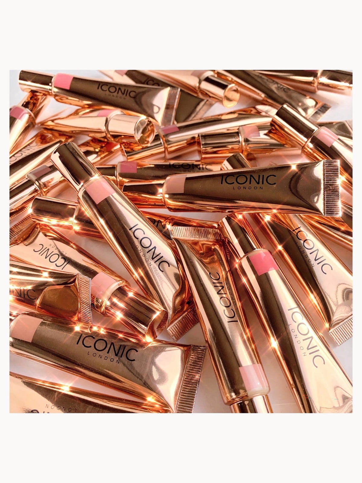 ICONIC London Sheer Blush 12.5ml (Various Shades) - Cheeky Coral 4