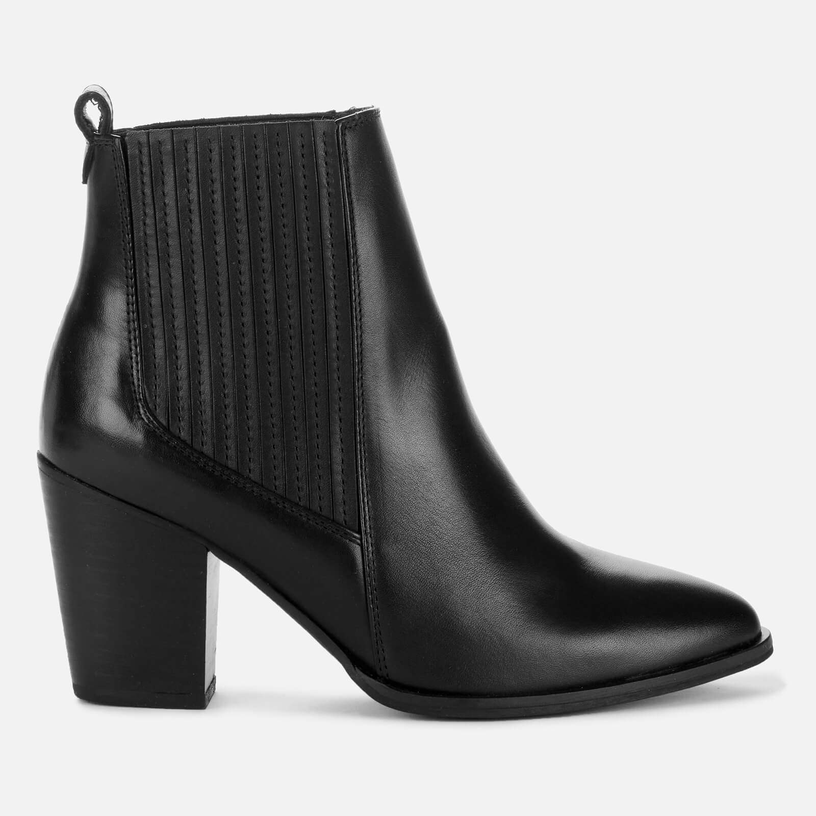 clarks women's ankle boots black leather
