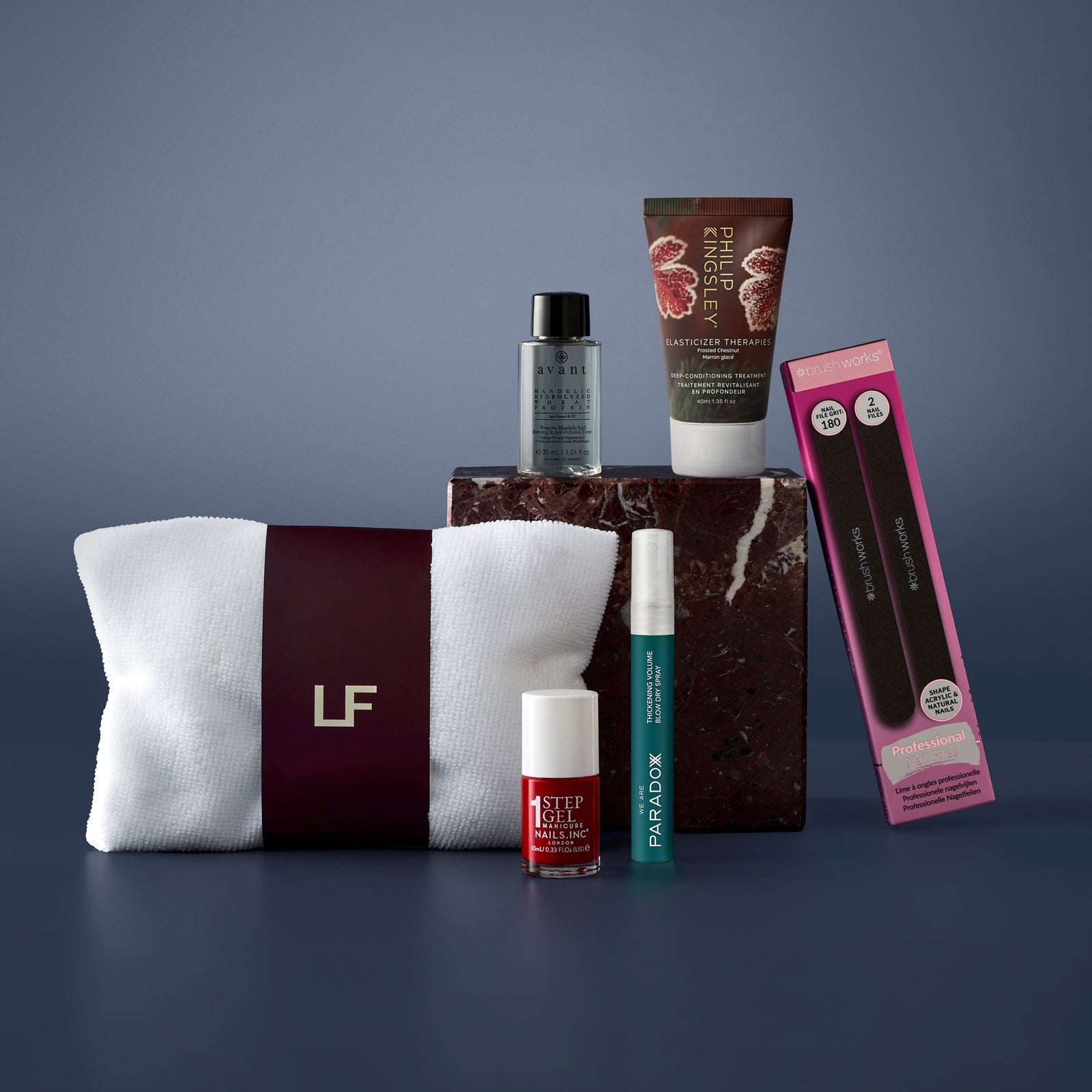 Die Oktober-Beauty-Box (Im Wert von über 85 €) - 12 Monate