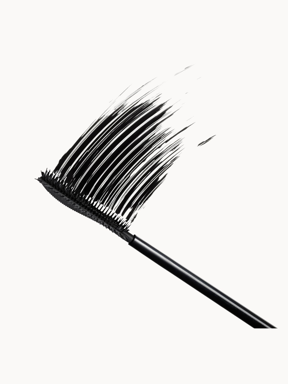 bareMinerals STRENGTH & LENGTH Serum-Infused Mascara 4