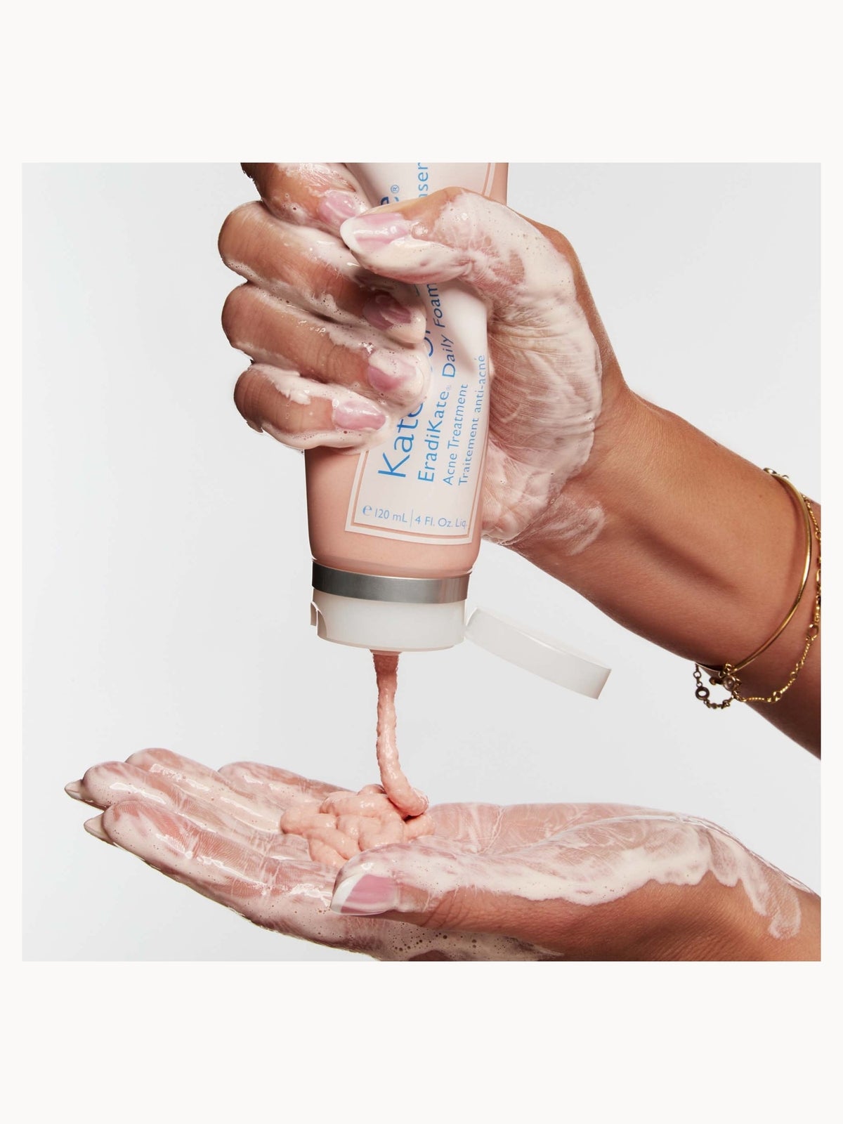 Kate Somerville EradiKate Daily Foaming Cleanser 120ml 3