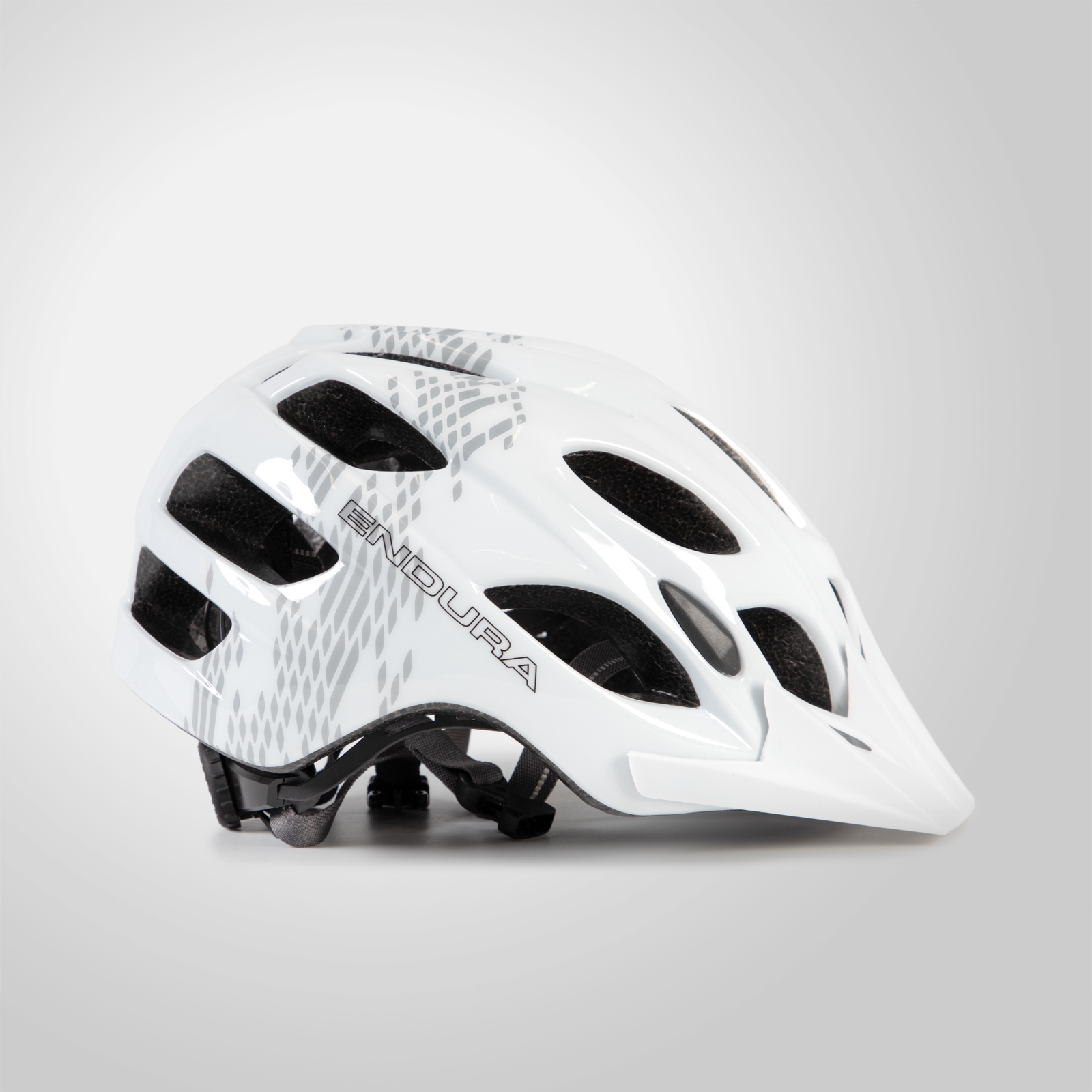 Endura Hummvee Helmet - White | Extra 10% off first order.