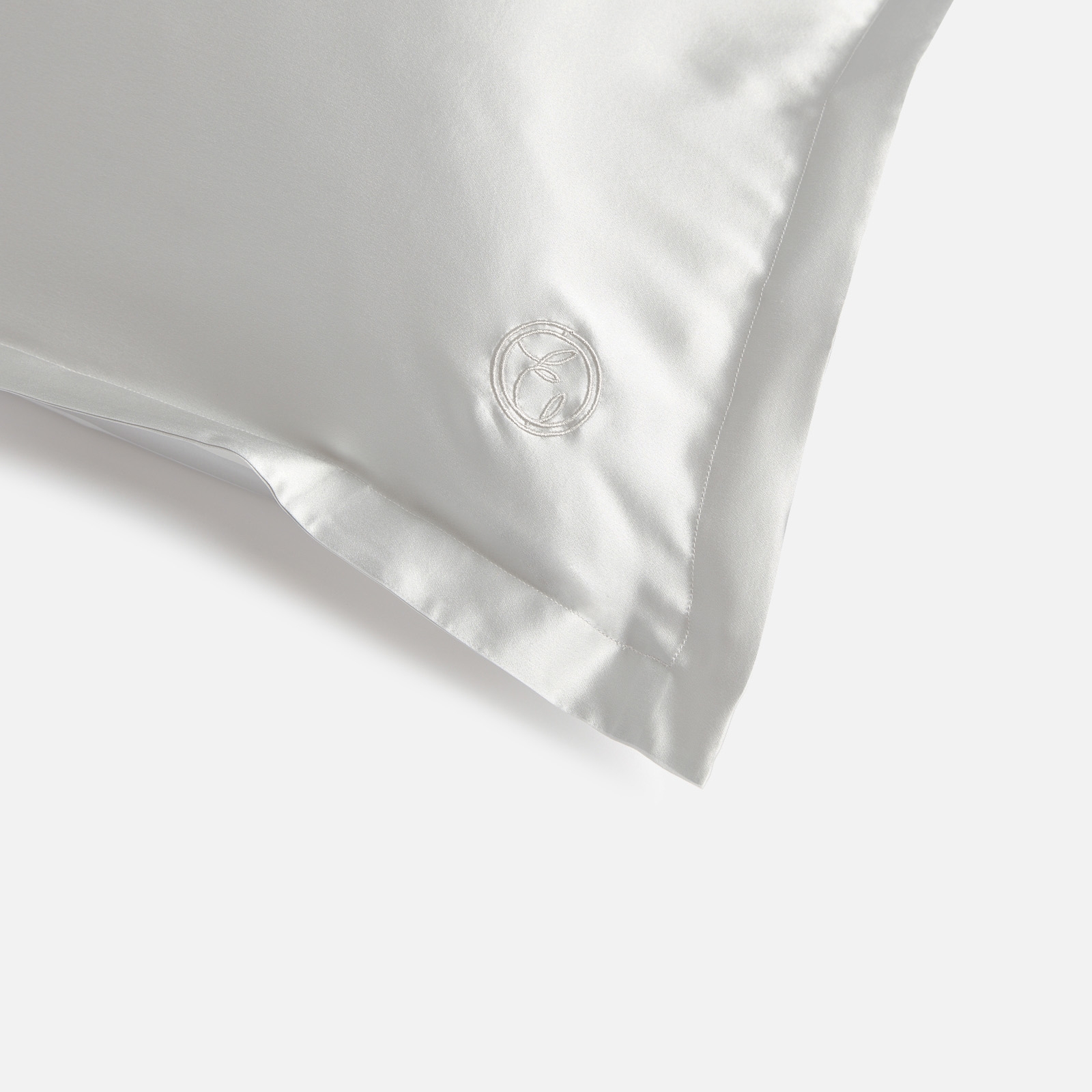 Thumbnail - ESPA Home Oxford Edge Silk Pillowcase - Moonlight Grey