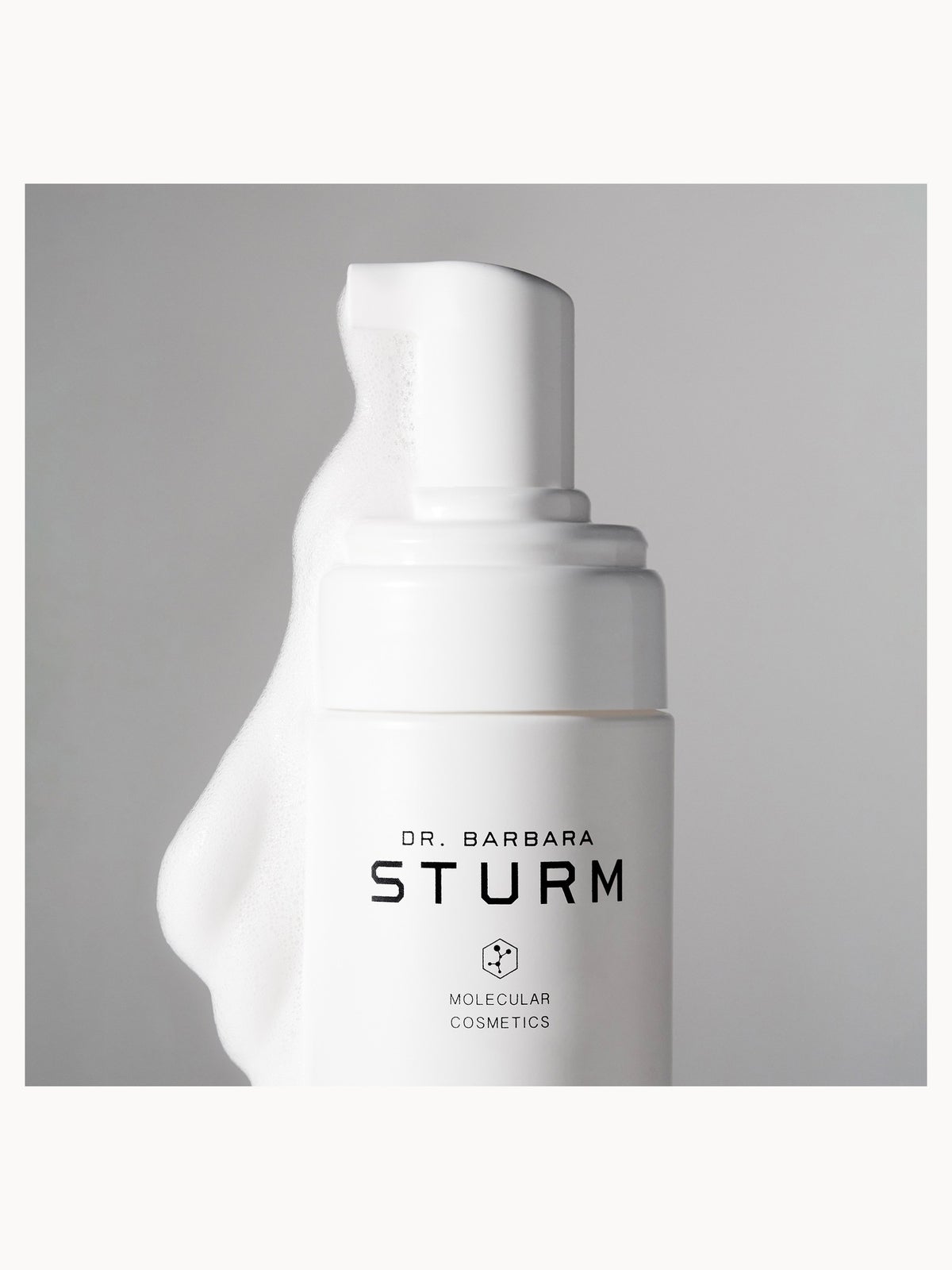 Dr. Barbara Sturm Cleanser 150ml 3