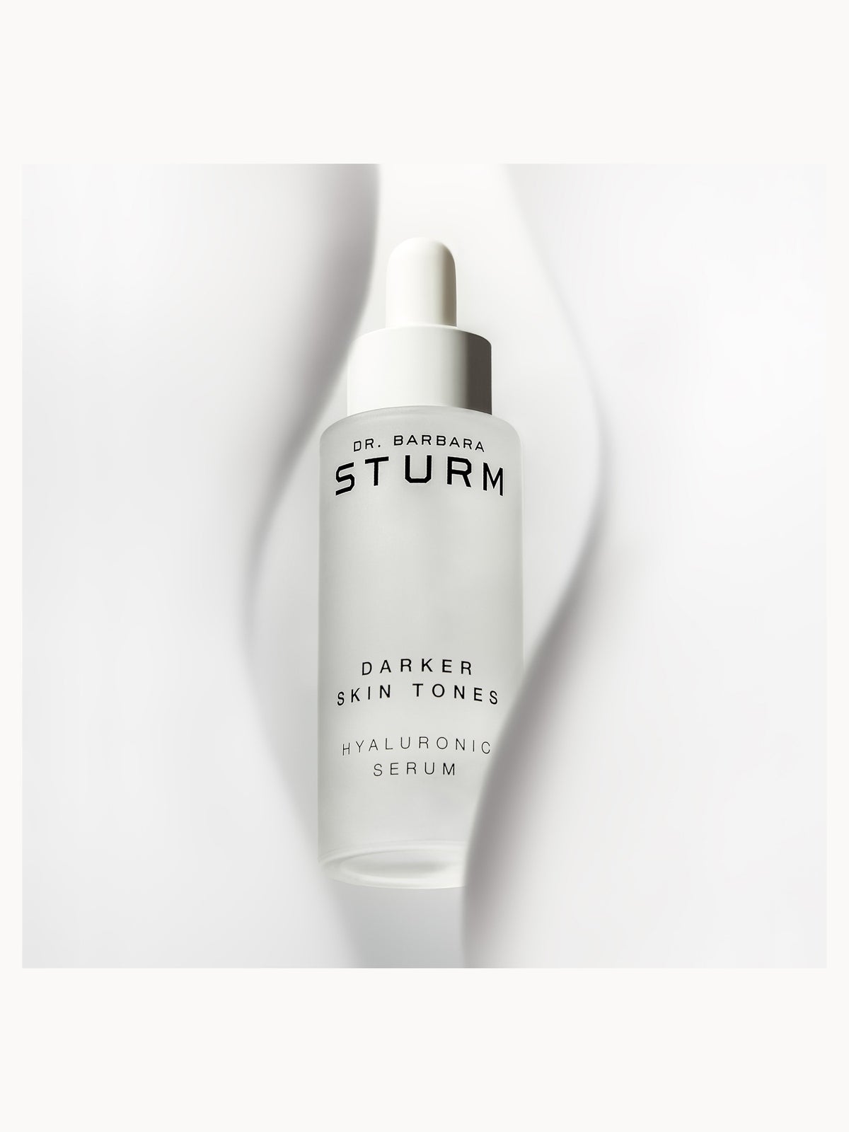 Dr. Barbara Sturm Darker Skin Tones Hyaluronic Serum 30ml 2