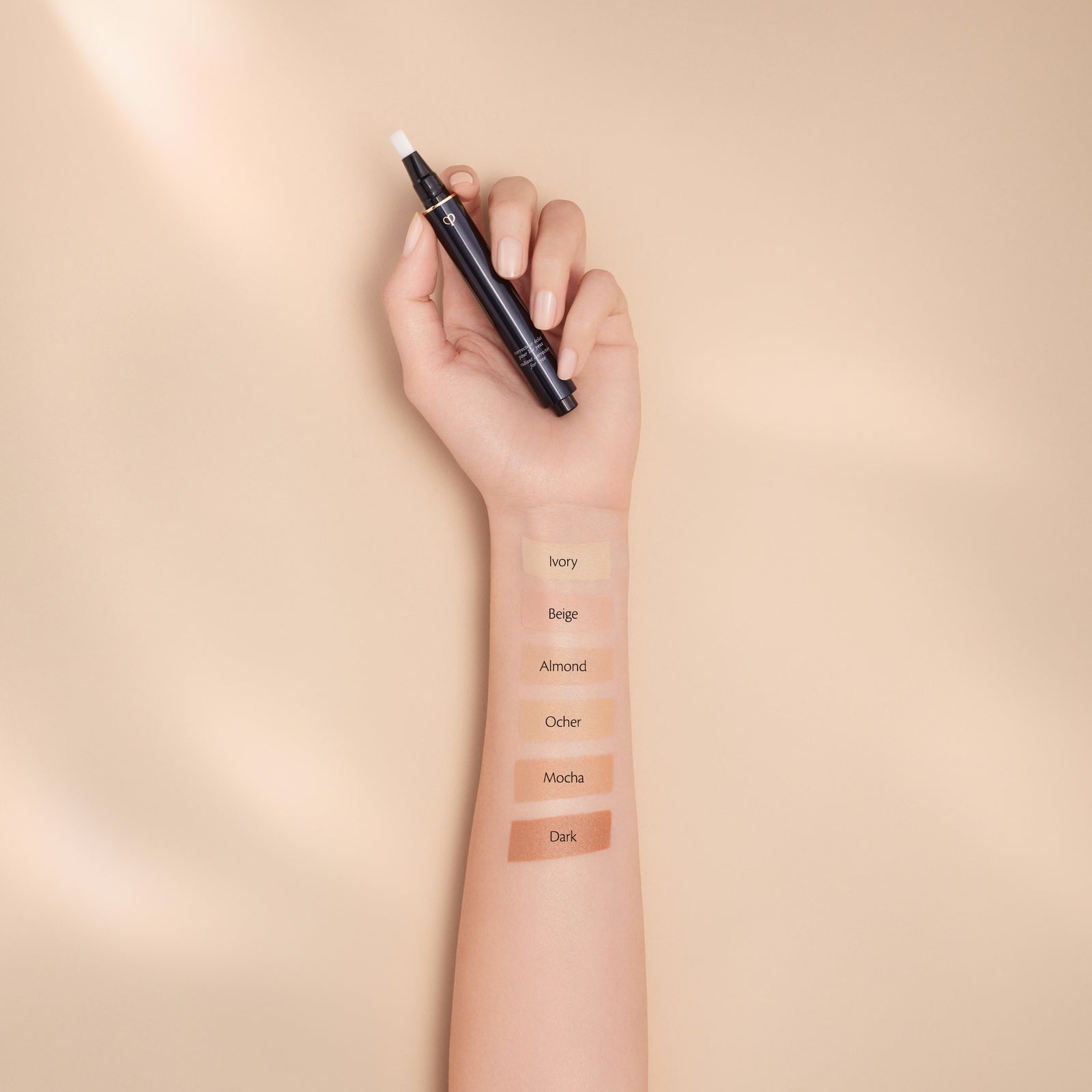 Clé de Peau Beauté Radiant Corrector for Eyes (Various Shades) - Dark 3