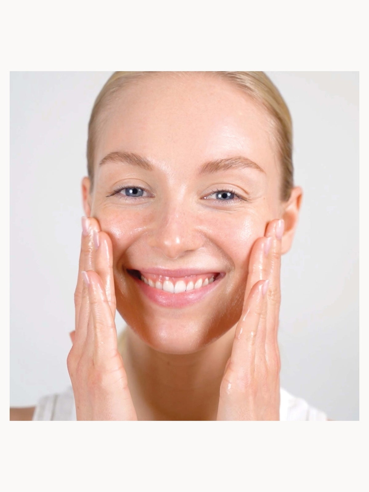 Mario Badescu Enzyme Cleansing Gel - 236ml 4