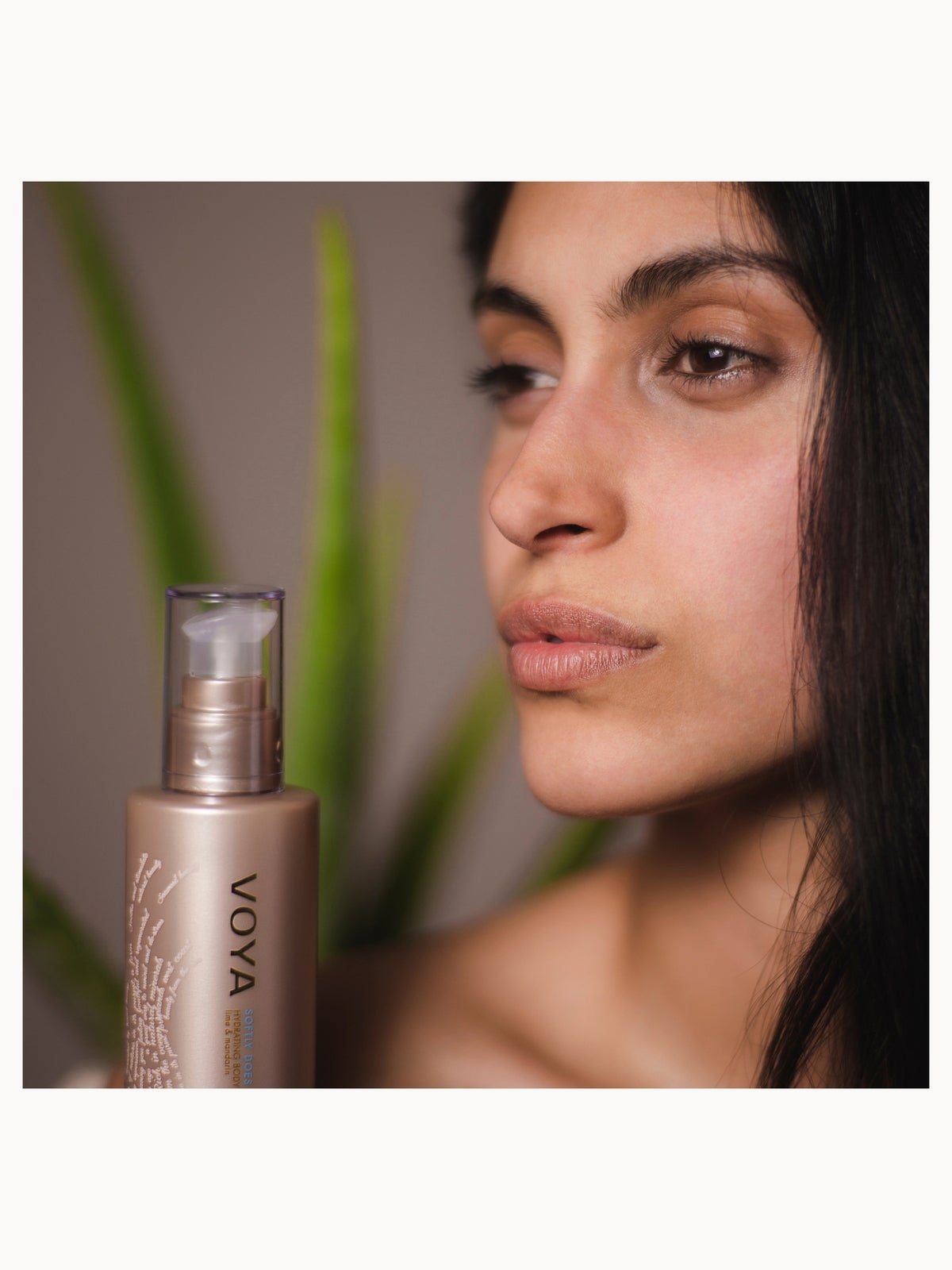 VOYA Softly Does It Hydrating Body Lotion 200ml 4