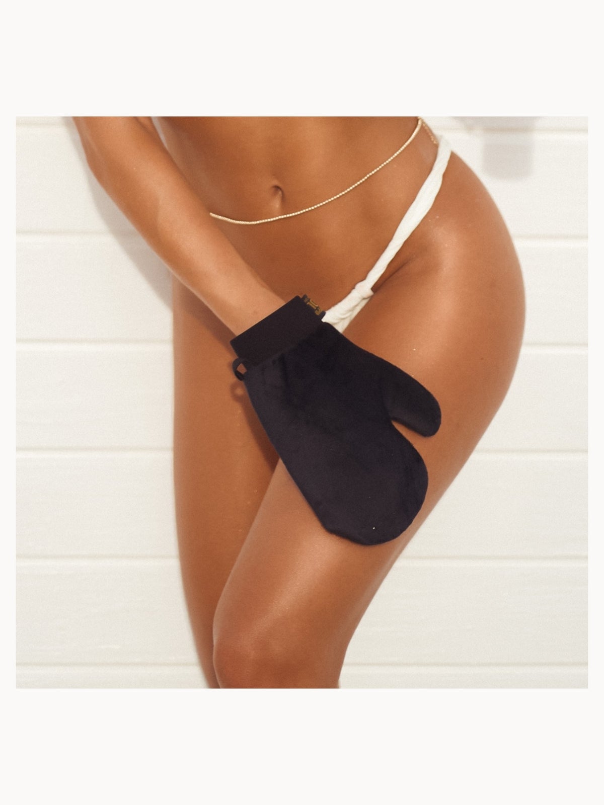 Dripping Gold Luxury Tanning Mitt 3