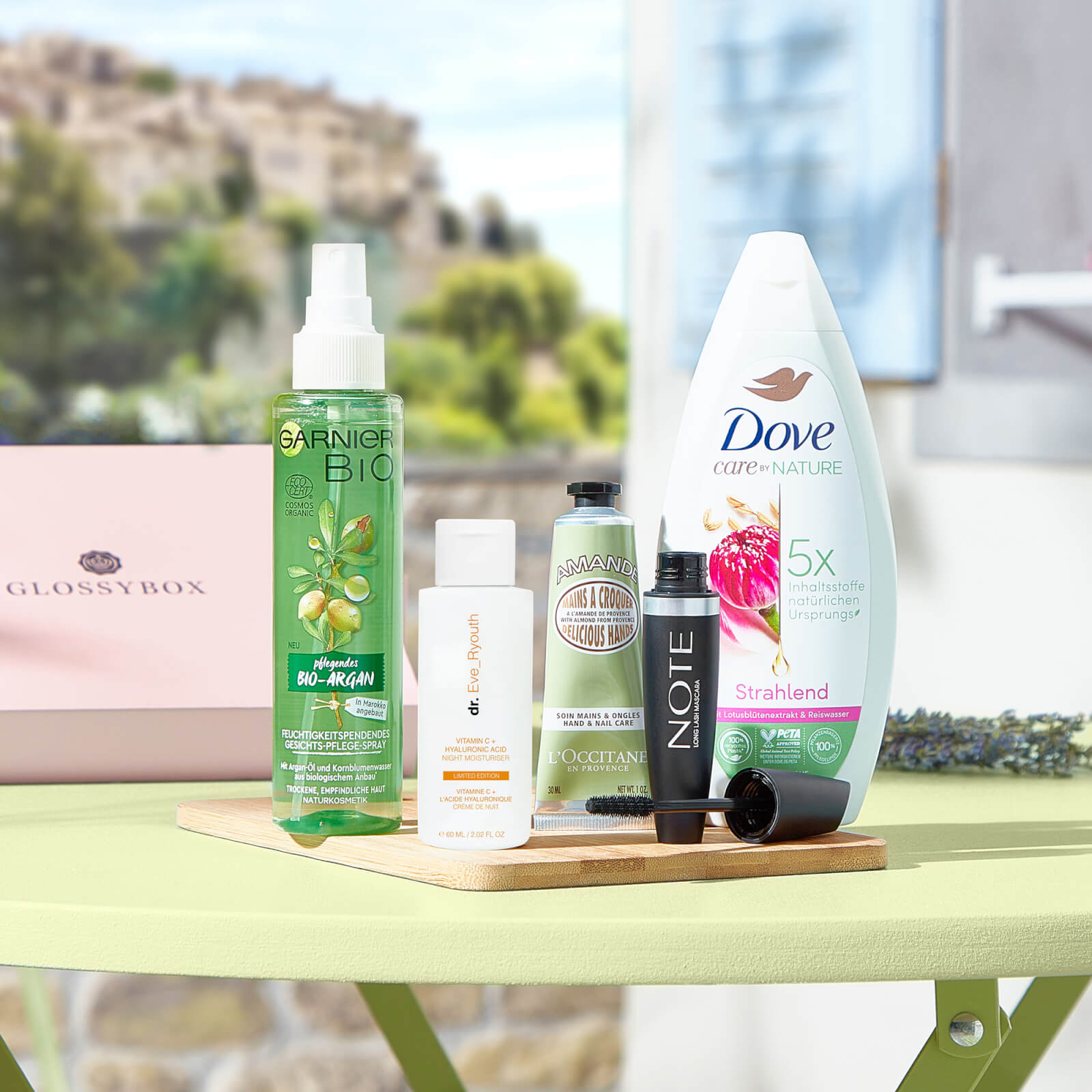 GLOSSYBOX Juni 2022 Summer Rendevouz EDITION - Variation 1