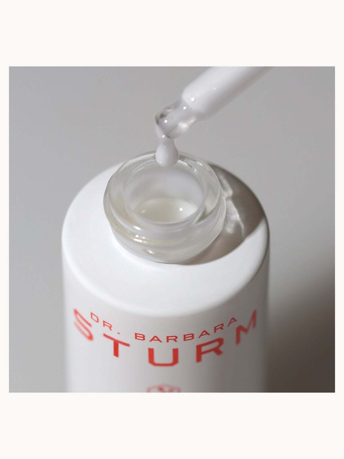 Dr. Barbara Sturm The Better B Niacinamide Serum 30ml 4