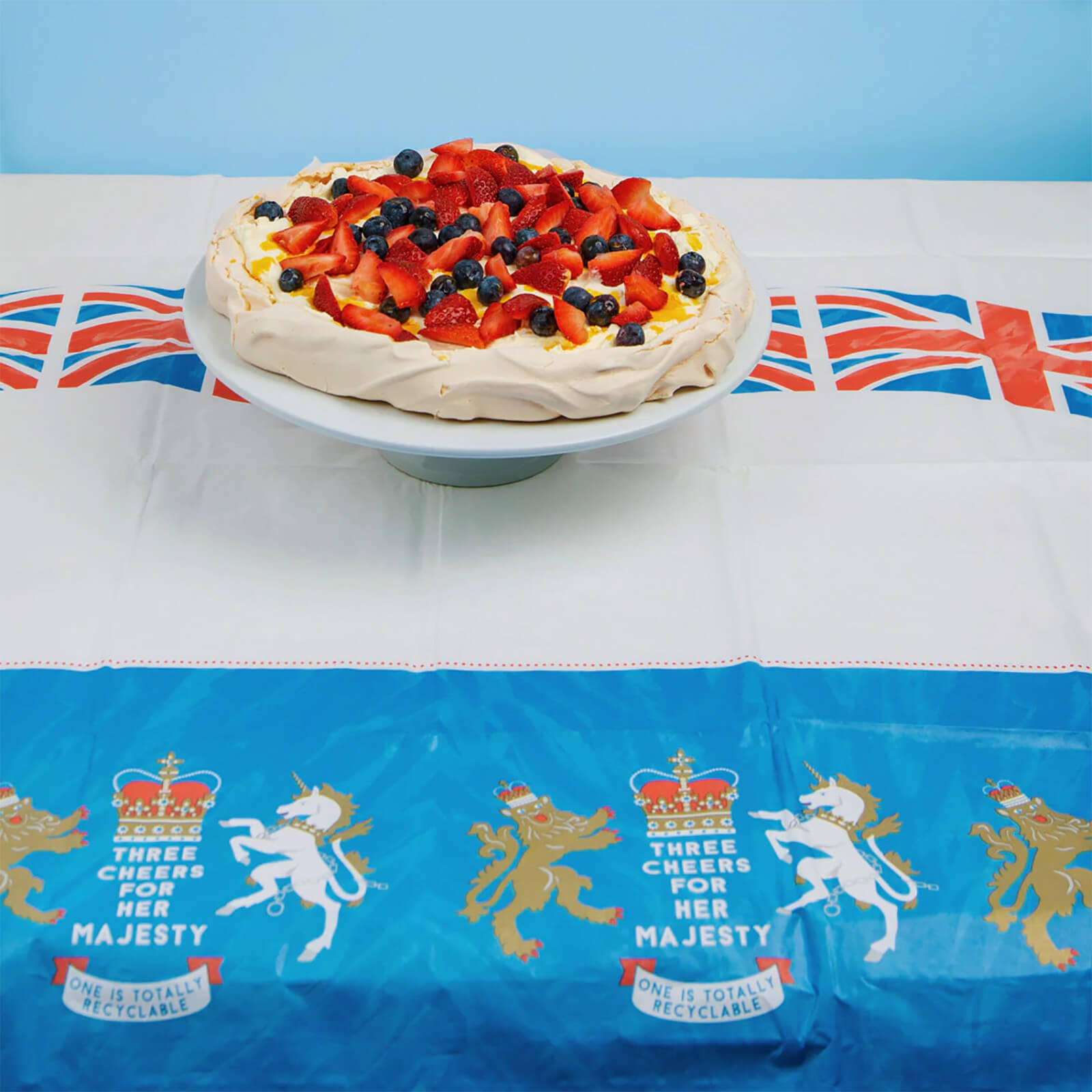 Right Royal Spectacle Paper Tablecover, 1.8m x 1.2m