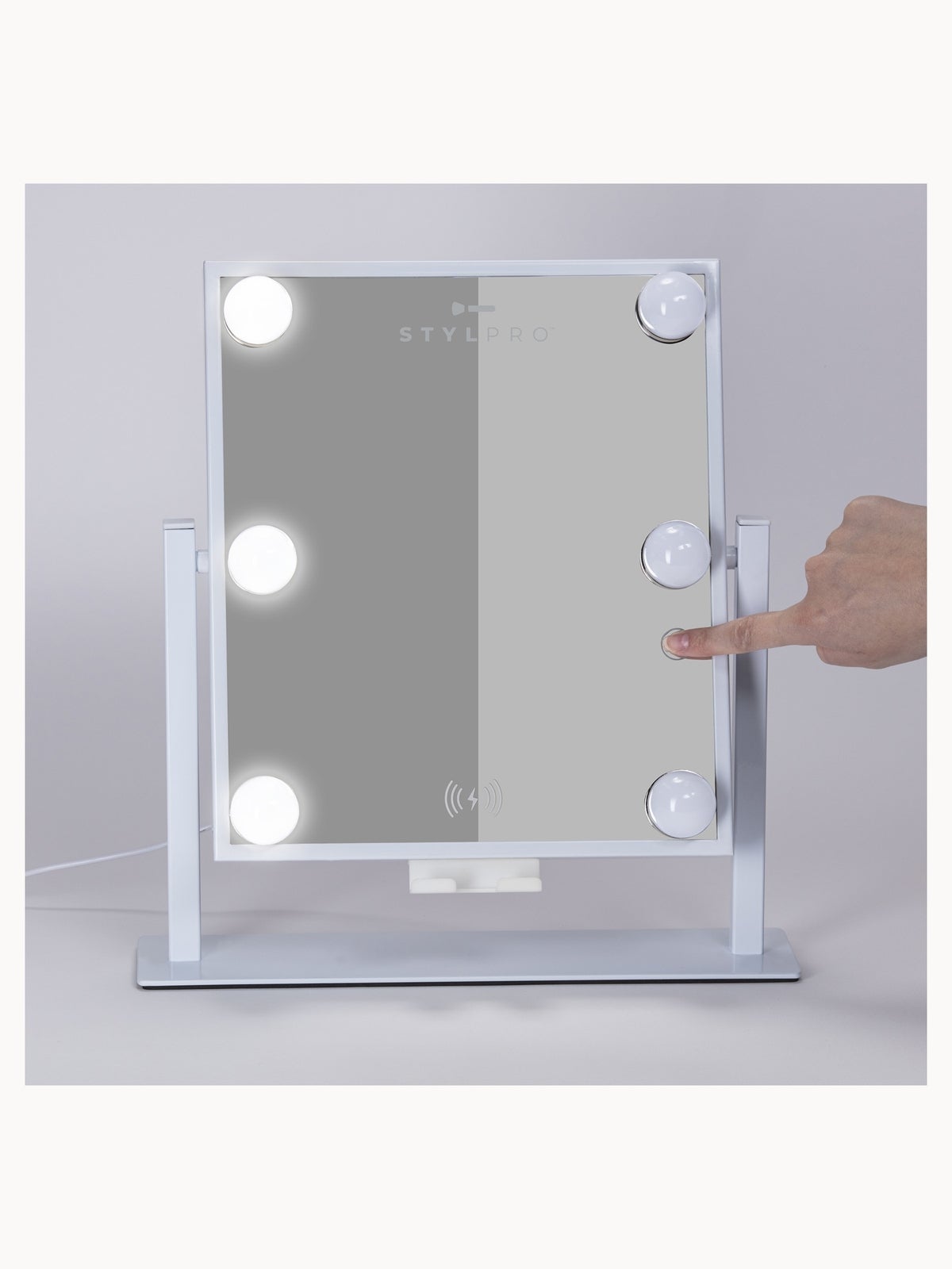 StylPro Glam and Groove Hollywood Vanity Bluetooth Music Mirror 3