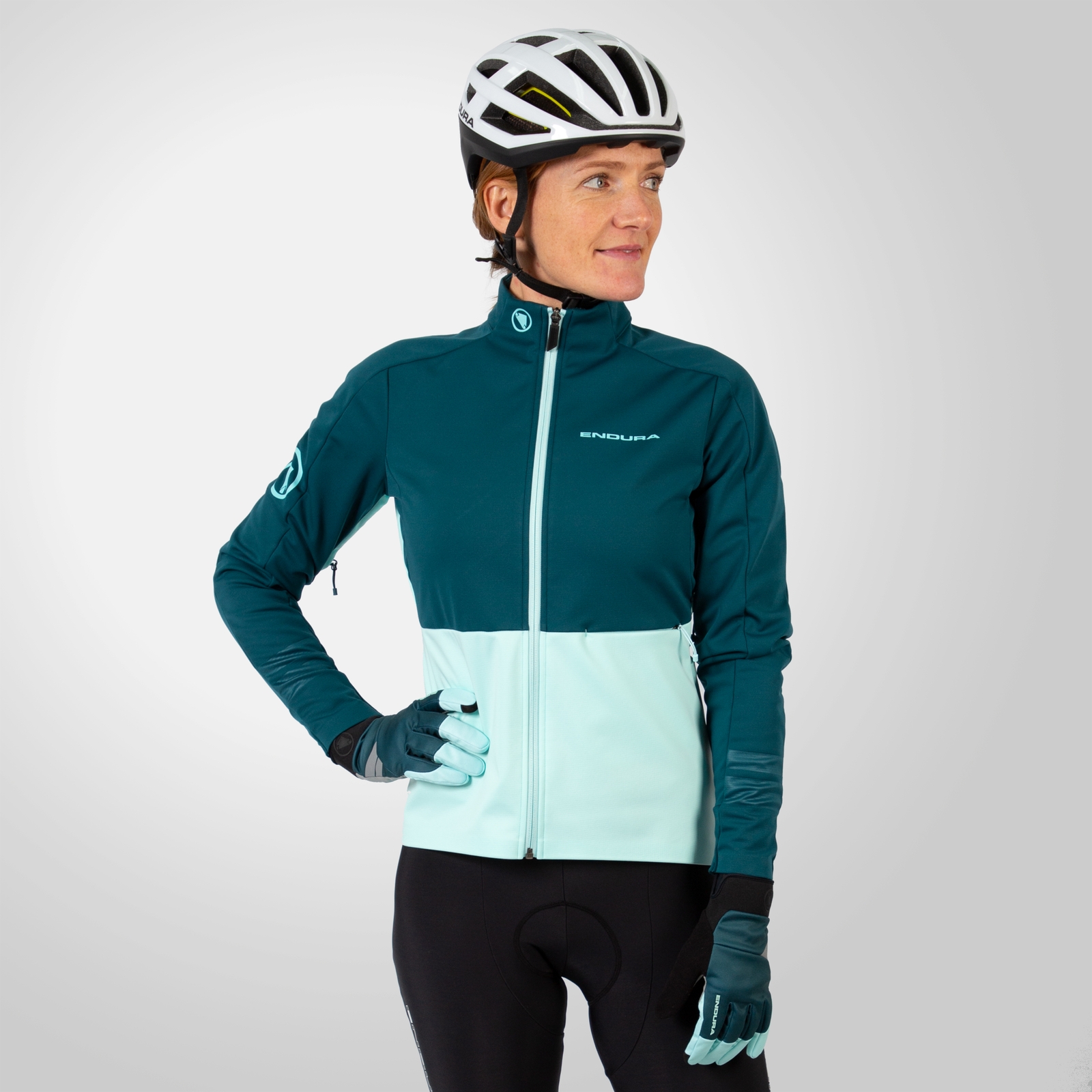 Endura Women's Windchill Jacket II - Deep Teal | Extra 10% off first order.