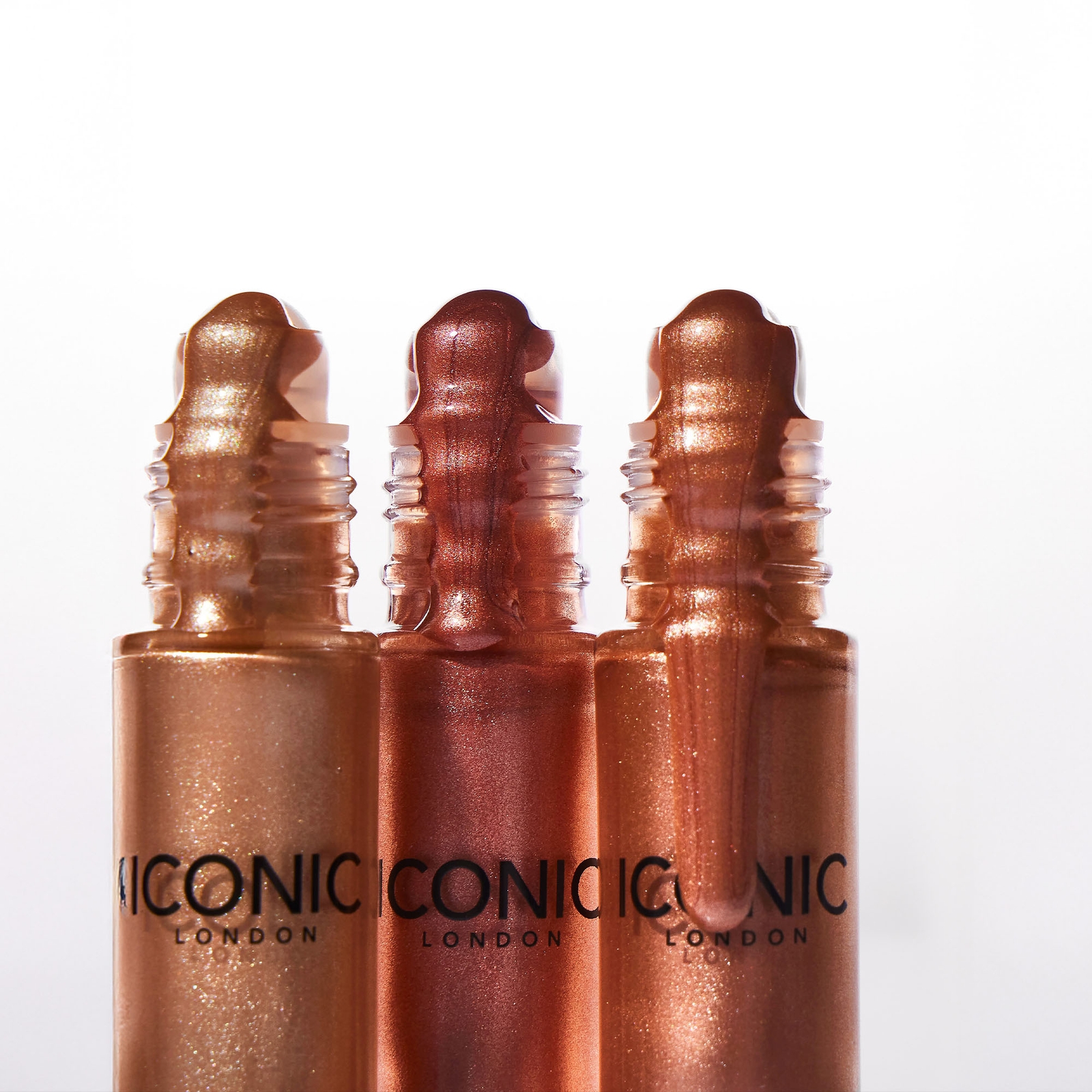 Thumbnail - ICONIC London Rollaway Glow 8ml (Various Shades) - Champagne Chic