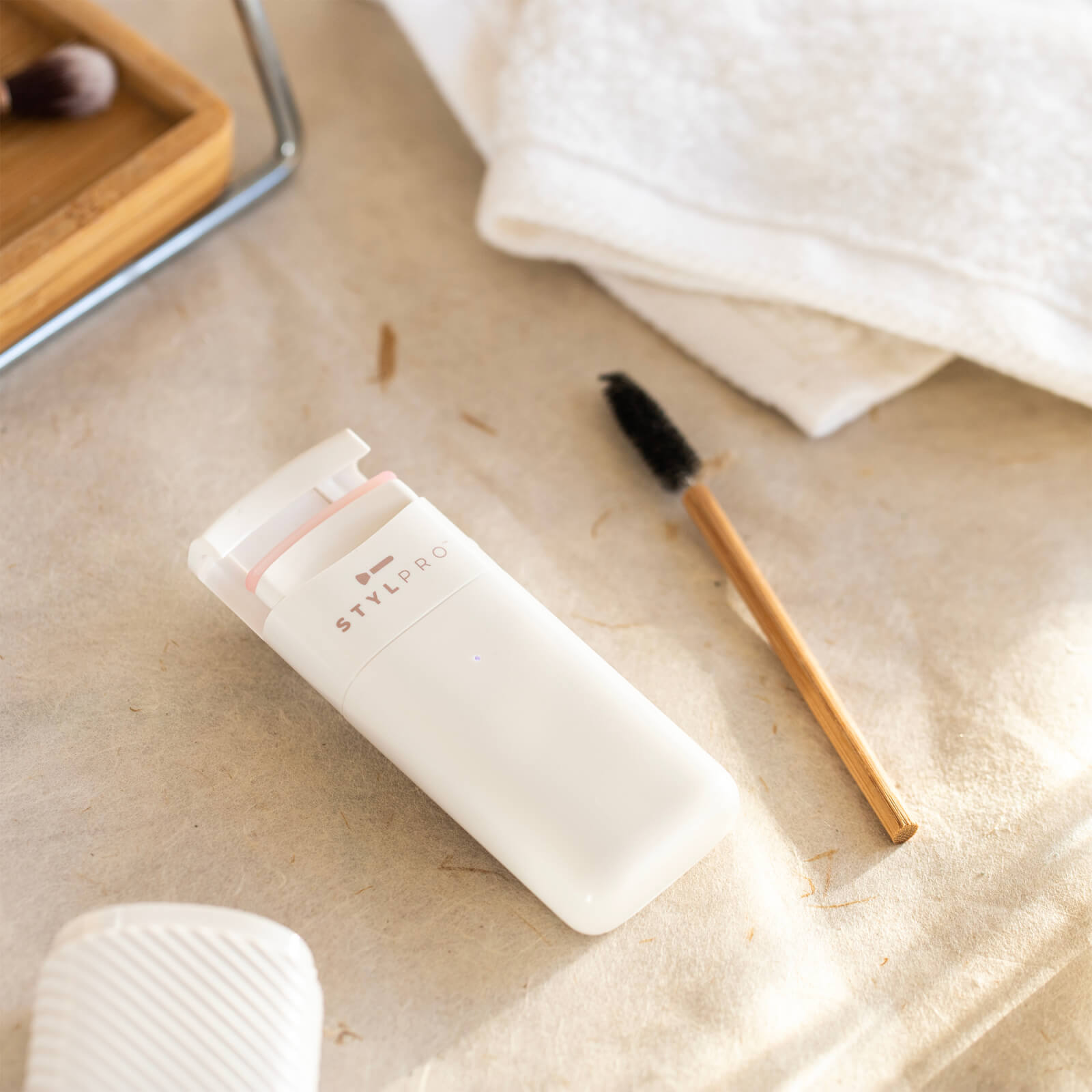 Thumbnail - StylPro Heated Eye Lash Curler