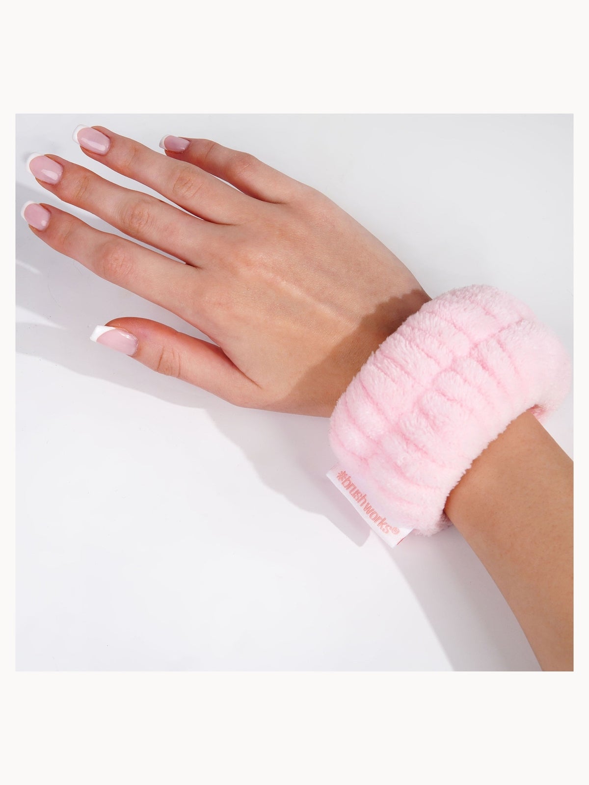 brushworks Microfibre Wrist Wash Bands - 2 Pack 4