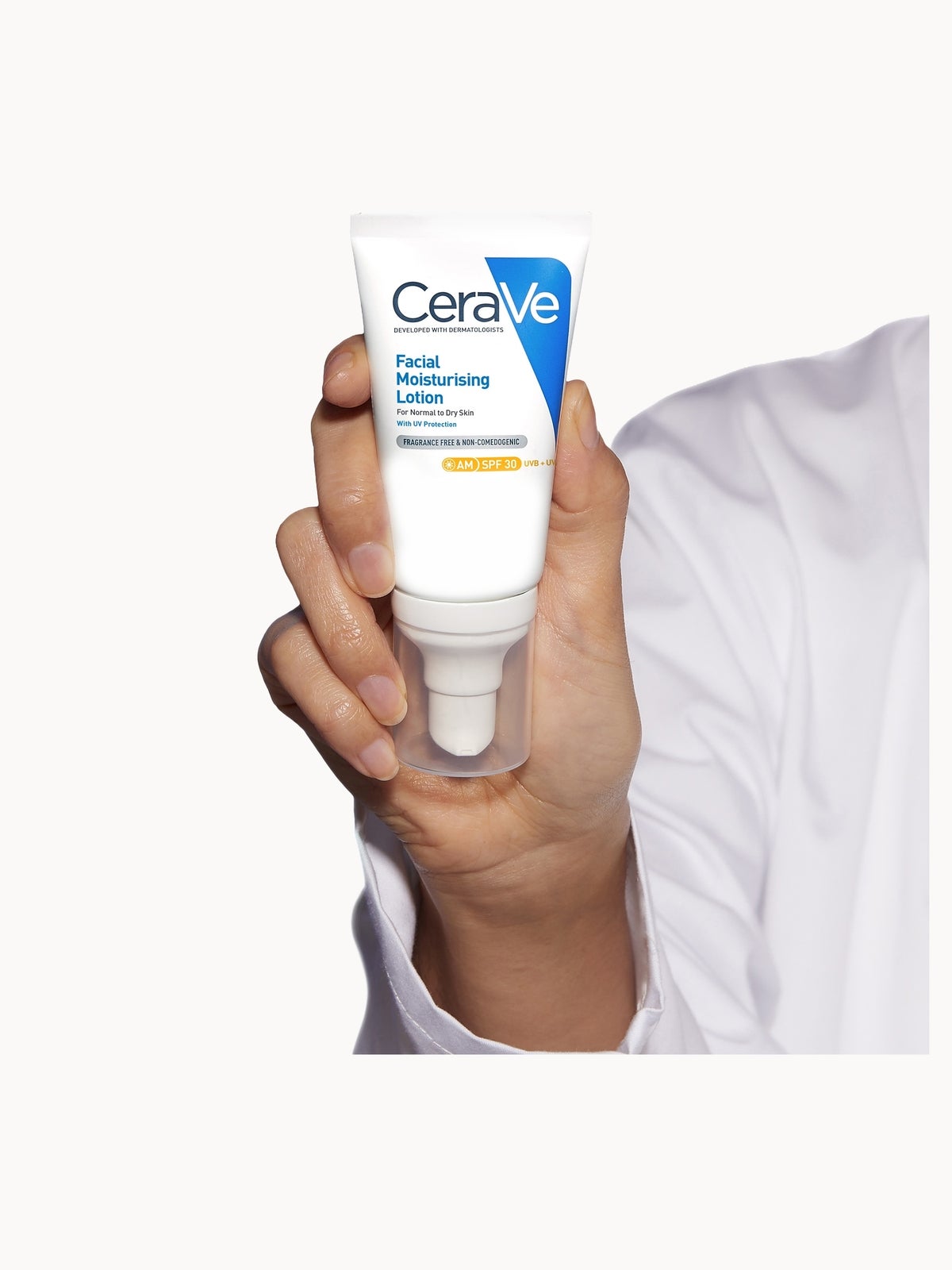 CeraVe AM Facial Moisturising Lotion SPF30 with Ceramides for Normal to Dry Skin 52ml 3