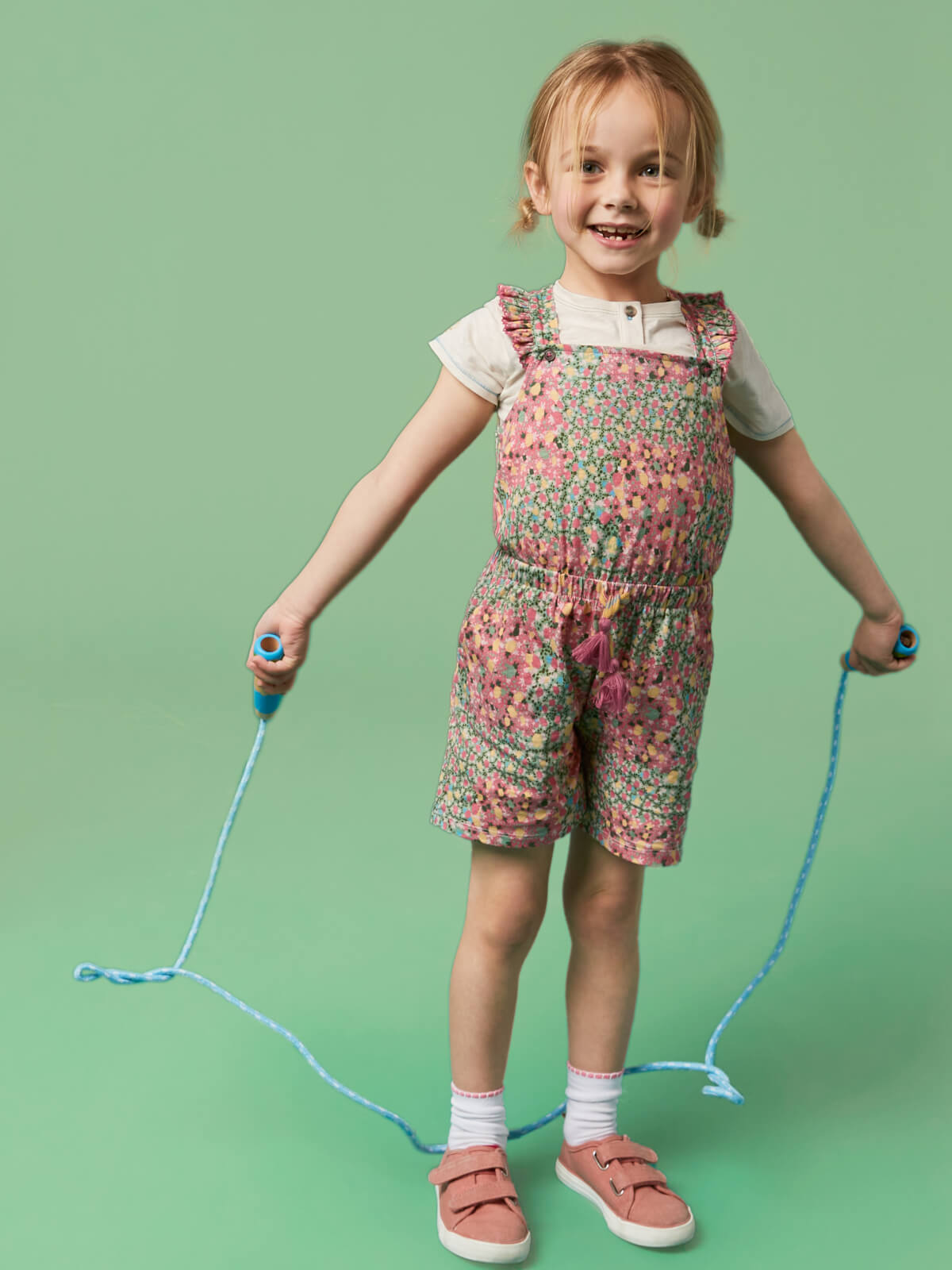 Ava Kurze Latzhose mit Print - 3-4