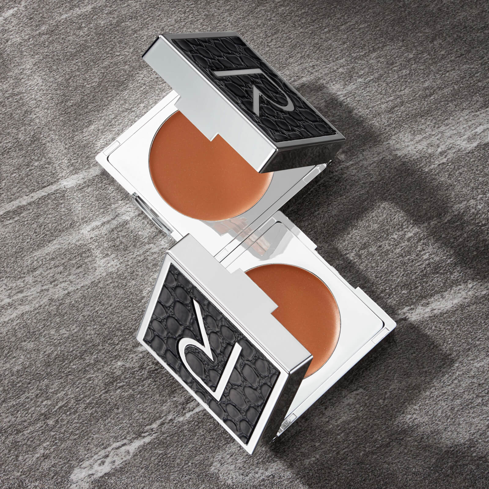 Thumbnail - Rodial Blurring Bronzer 5g