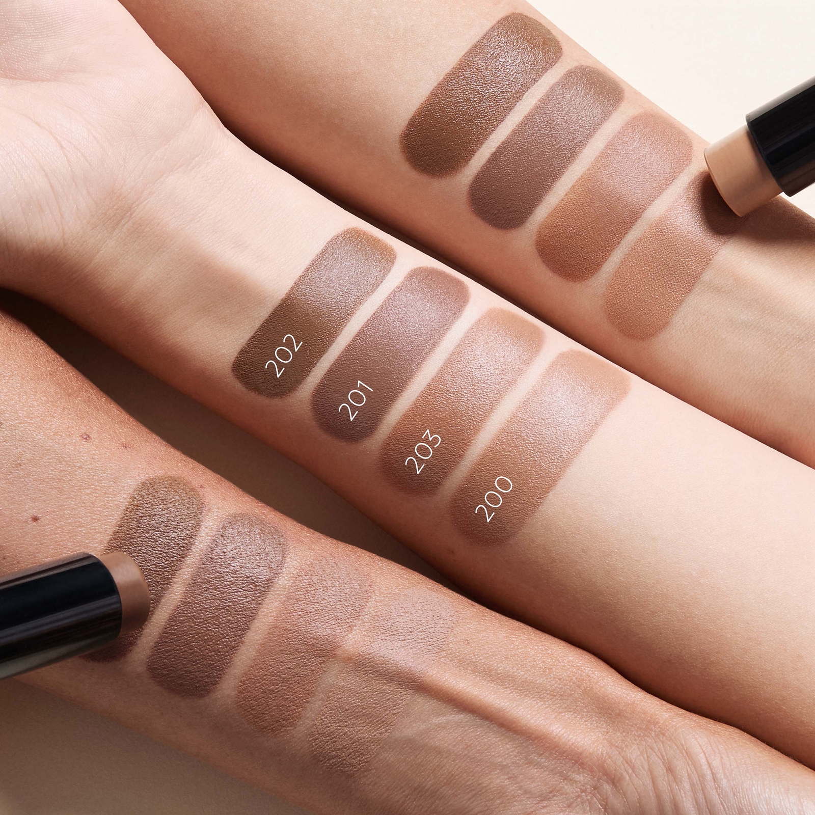 Thumbnail - KIKO Milano Sculpting Touch Cremiger Konturenstift 10 g (Verschiedene Farbtöne) - 200 Hazelnut