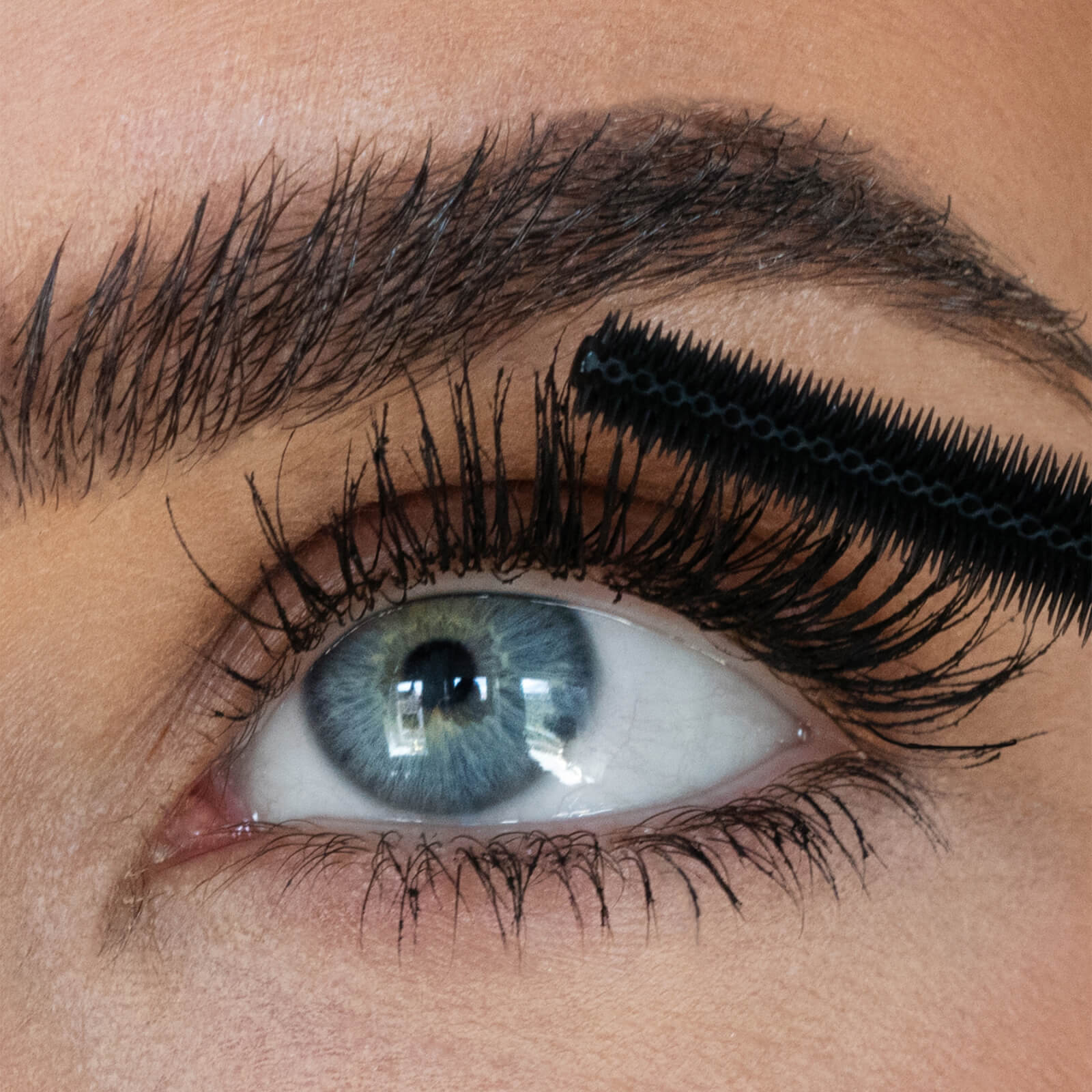 Sweed Unisex Dark Brown Cloud Mascara Full Size - Image 5