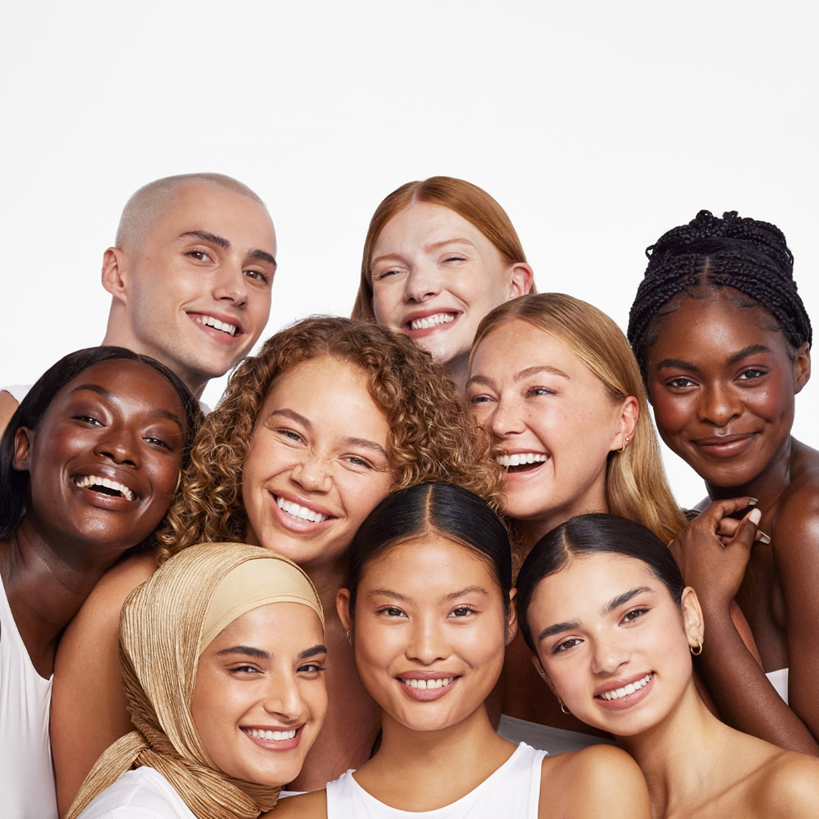 Thumbnail - Makeup Revolution Silk Serum Foundation 23ml (Various Shades) - F20