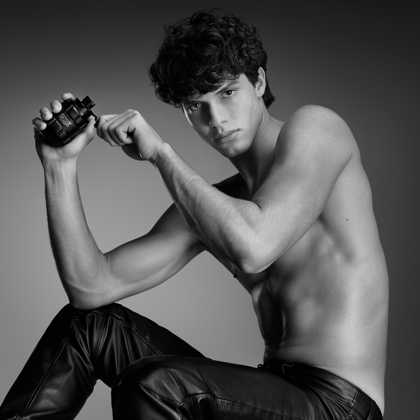 Thumbnail - Viktor & Rolf Spicebomb Dark Leather Eau de Parfum Spray 90ml