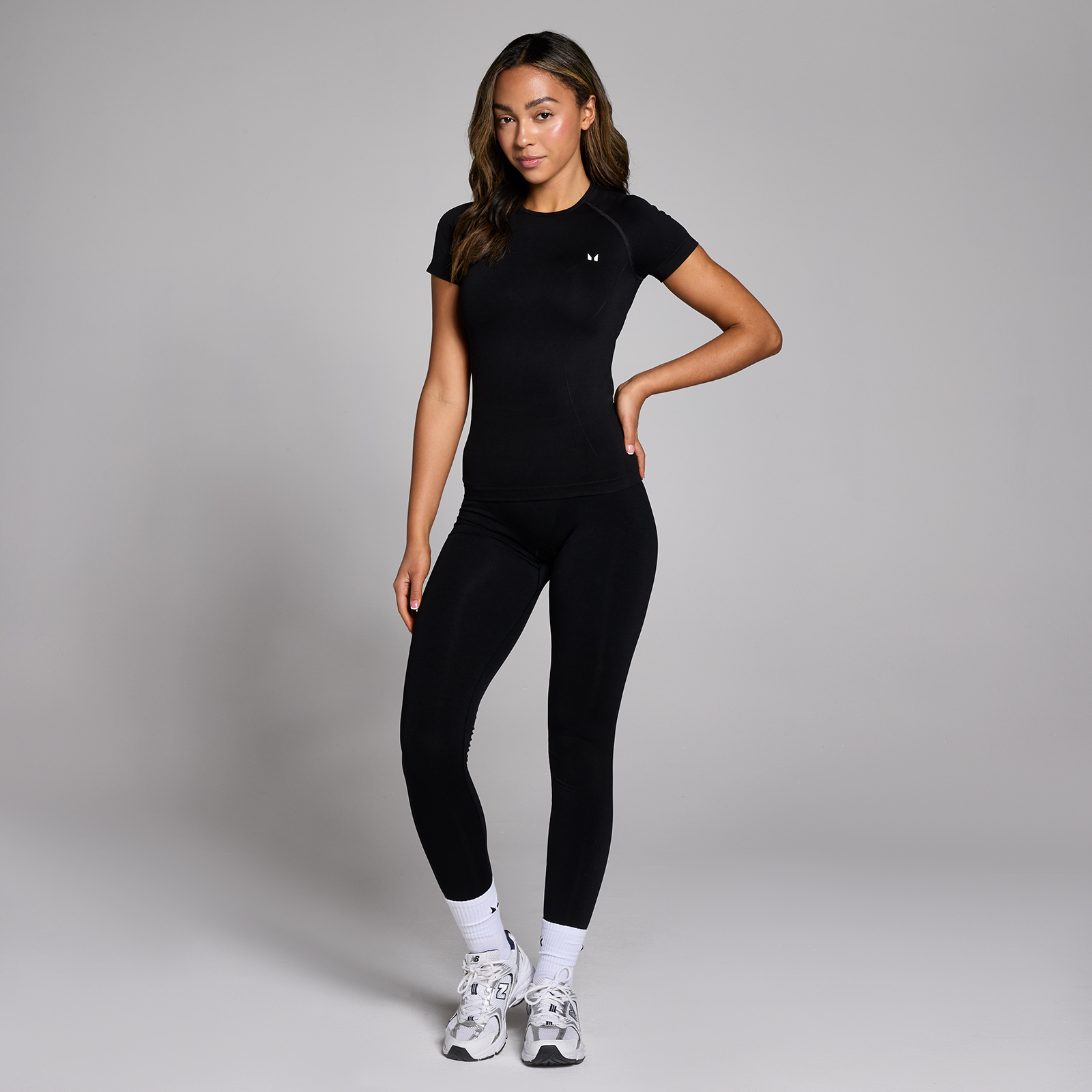 Thumbnail - MP Damen Shape Seamless Kurzarm-Top – Schwarz - XL