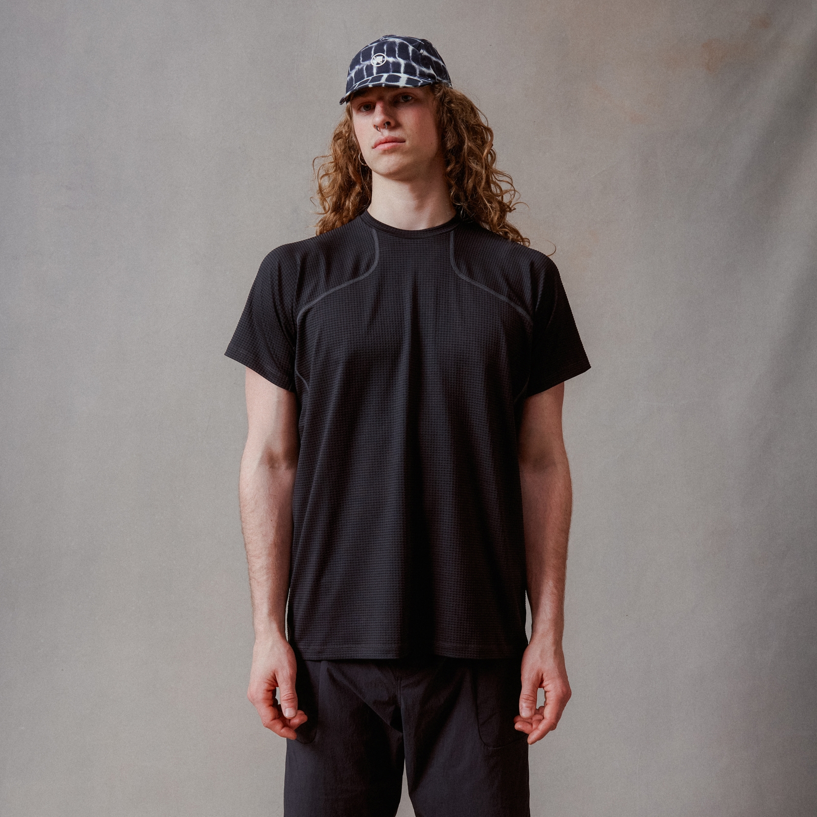 Endura Unisex Corner S/S Tee - Black | Extra 10% off first order.