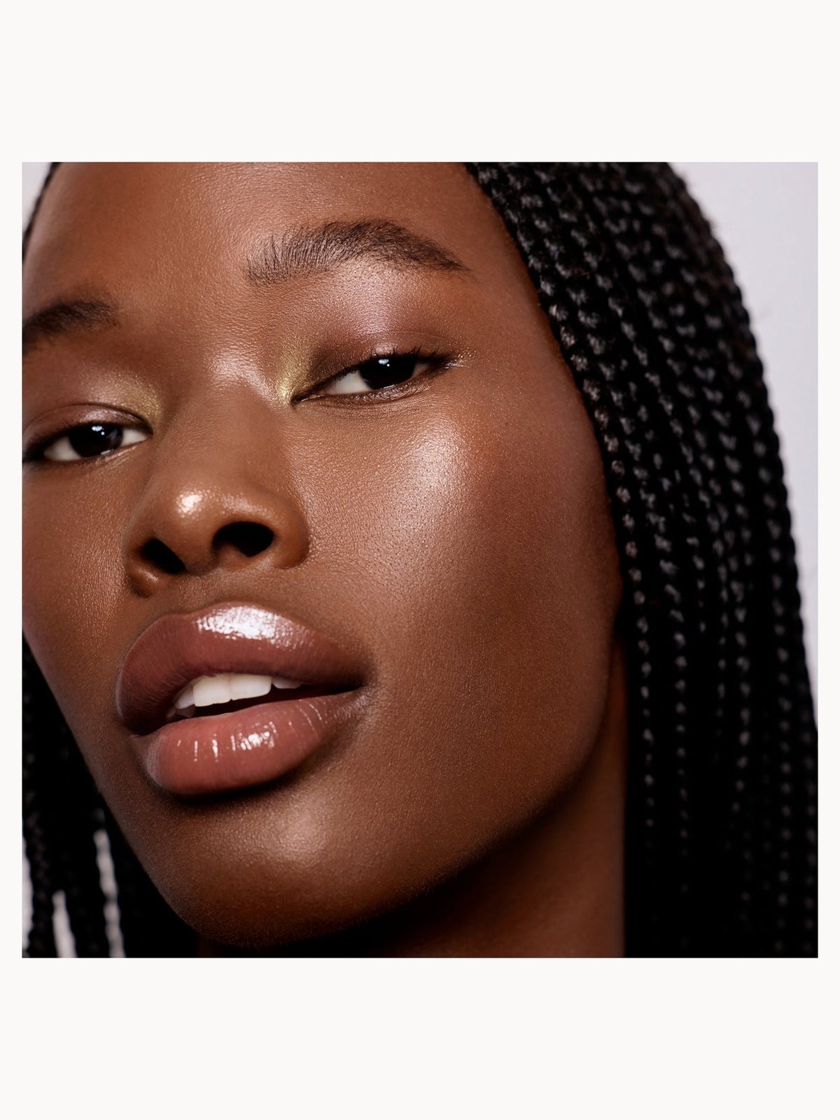 Surratt Artistique Liquid Highlighter 8.3ml (Various Shades) - Chichi 4