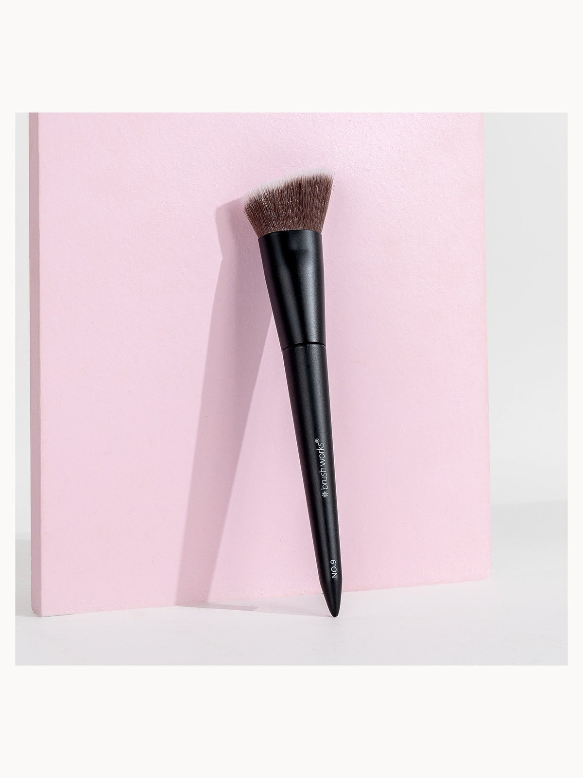 brushworks No. 9 Angled Flat Top Foundation Buffing Brush 3