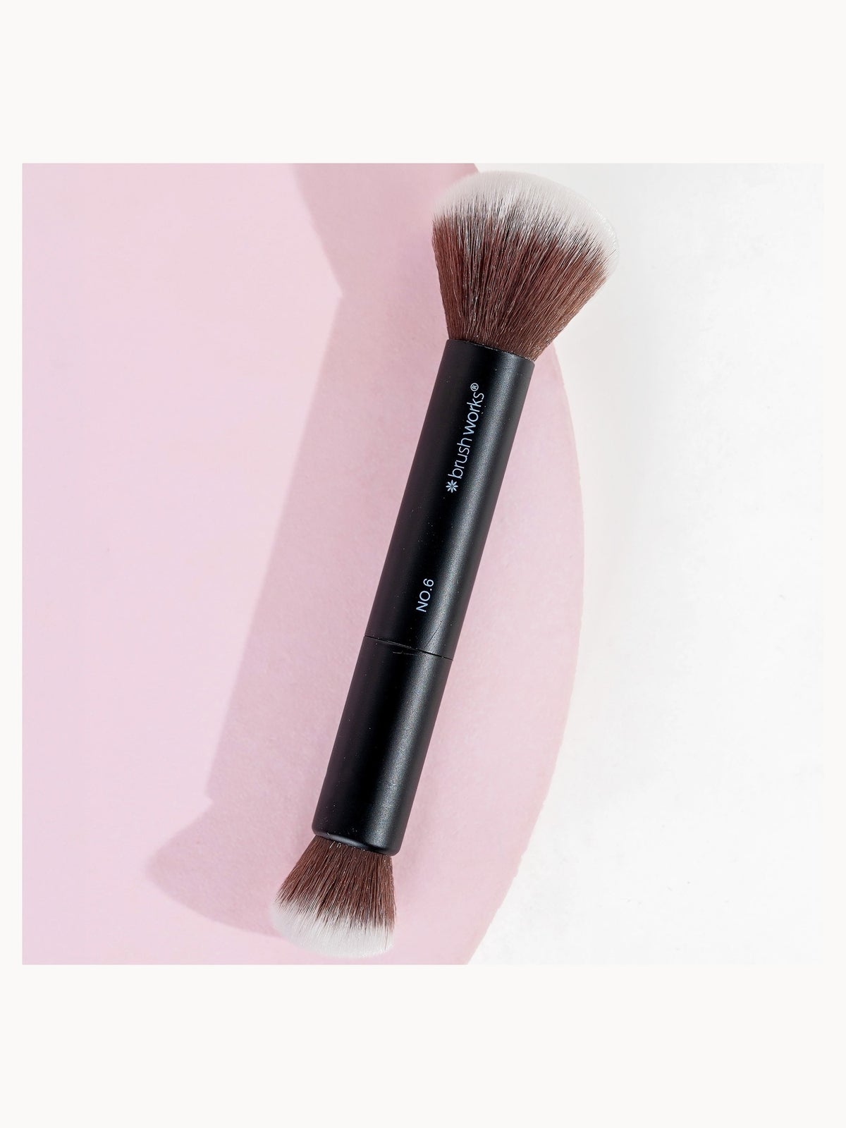 brushworks No. 6 Double Ended Powder and Buff Brush 3