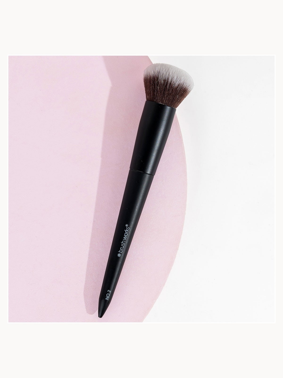 brushworks No. 2 Buffing Foundation Brush 3