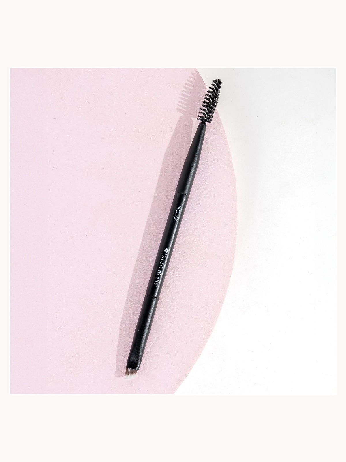 brushworks No. 22 Double Ended Brow Brush and Spoolie 3