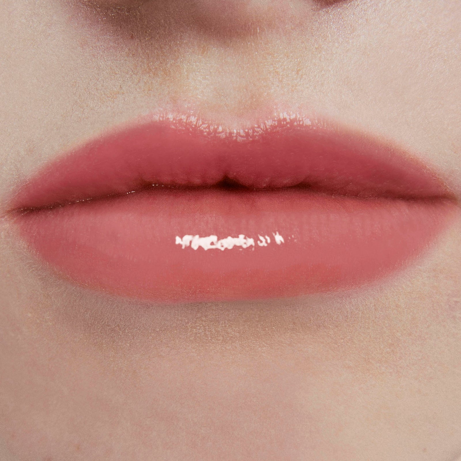 YVES SAINT LAURENT Loveshine Candy Glow Balm (3B Rosewood Blush)