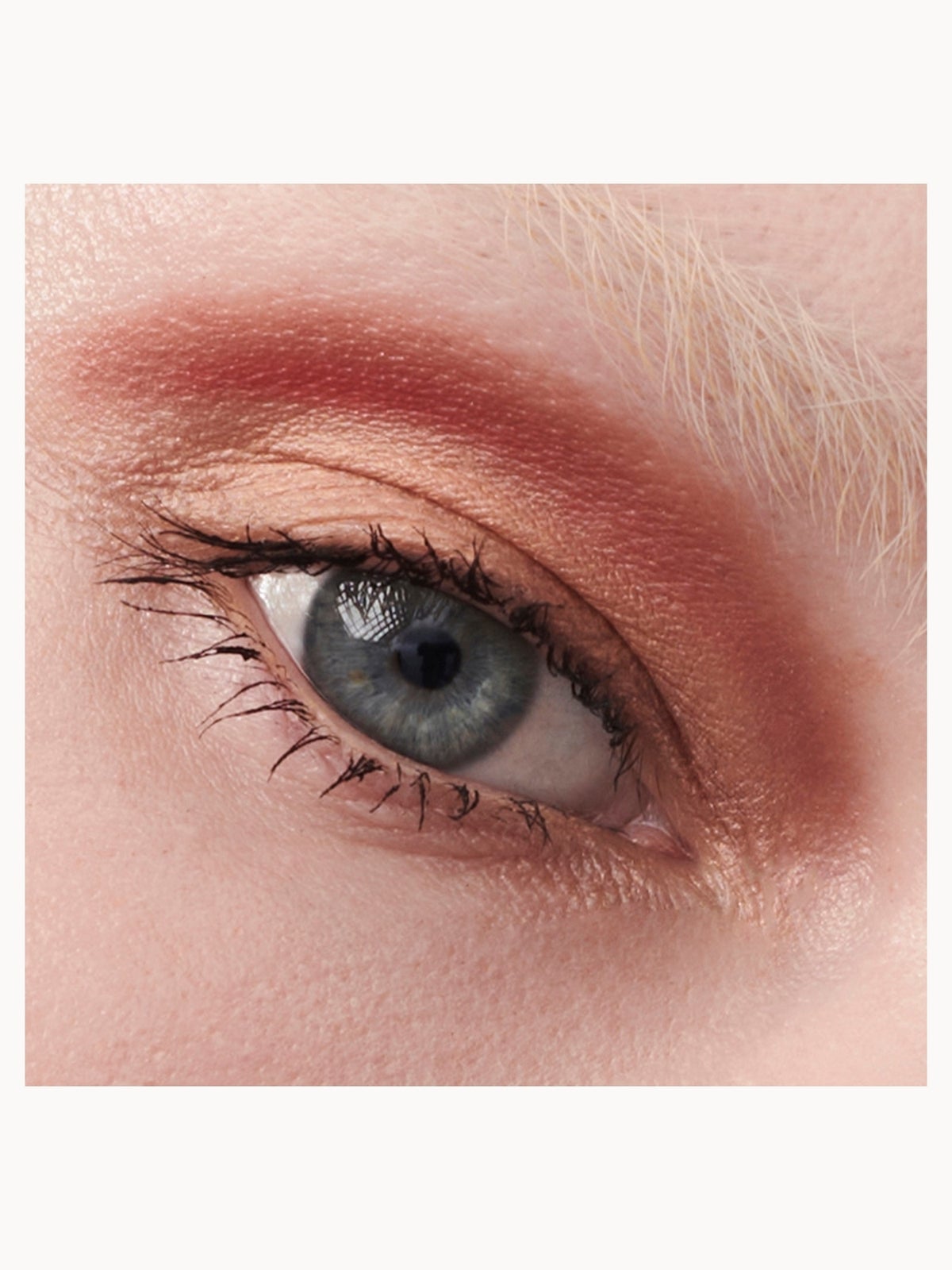 Prada Dimensions Refillable Eyeshadow Palette 06 - Pulp 3