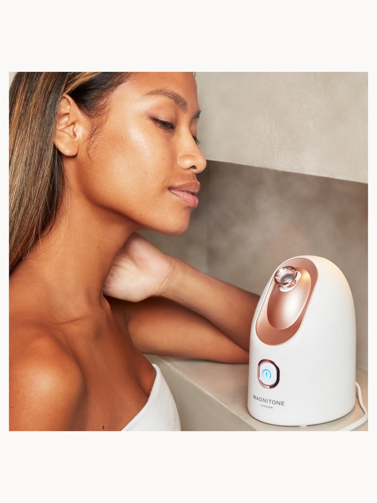 MAGNITONE London SteamAhead2 Hydrating Facial Nano Steamer 4